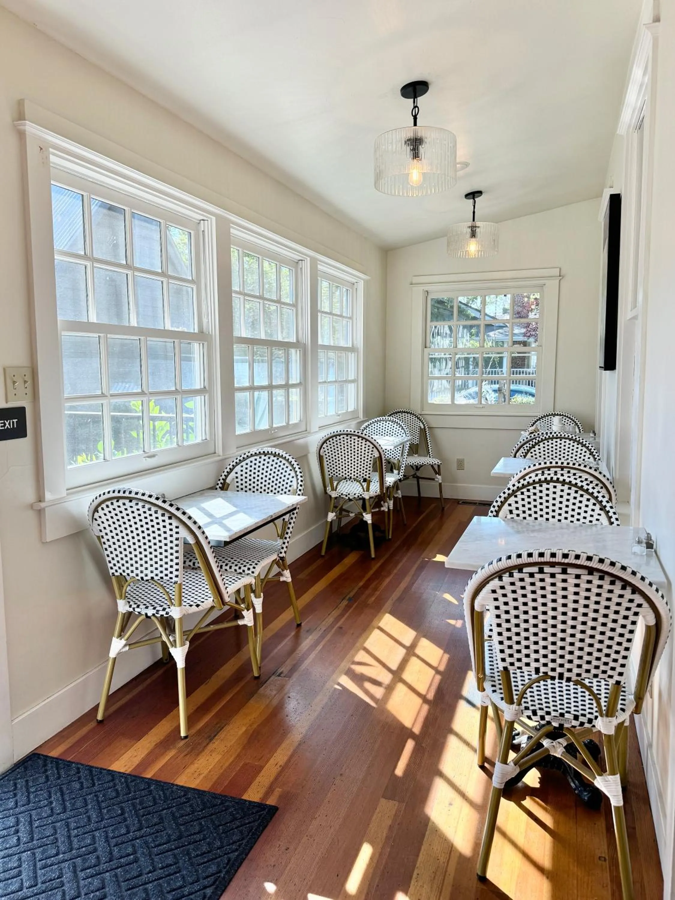 Dining area in Lavender, A Four Sisters Inn
