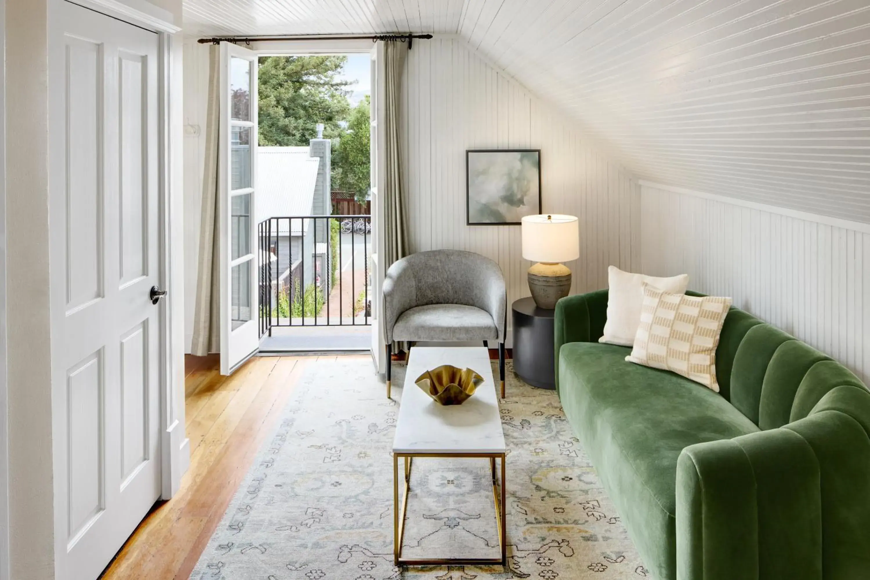 Deluxe King Spa in Lavender, A Four Sisters Inn Deluxe King Spa in Lavender, A Four Sisters Inn