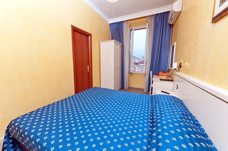 Bed in Cesar Palace Guesthouse