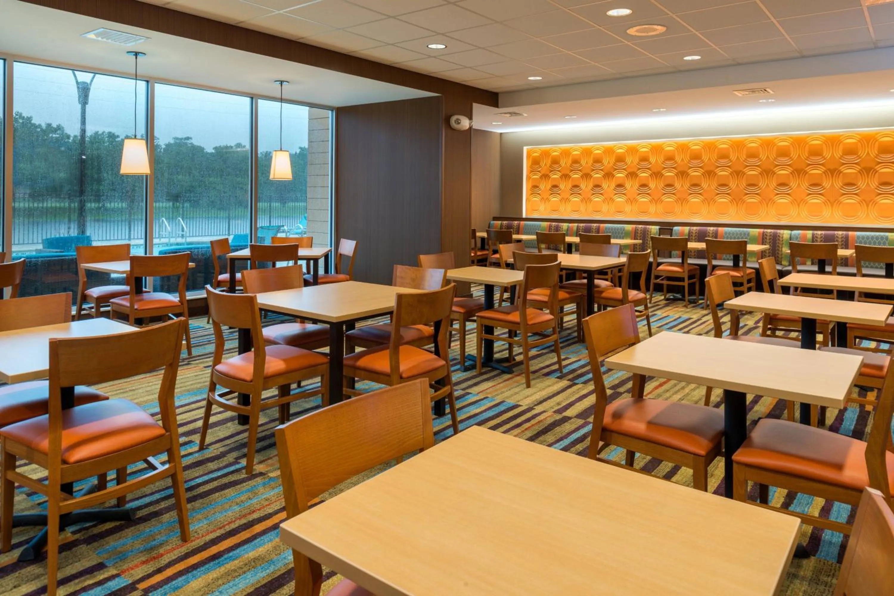 Breakfast in Fairfield Inn & Suites by Marriott Orlando East/UCF Area