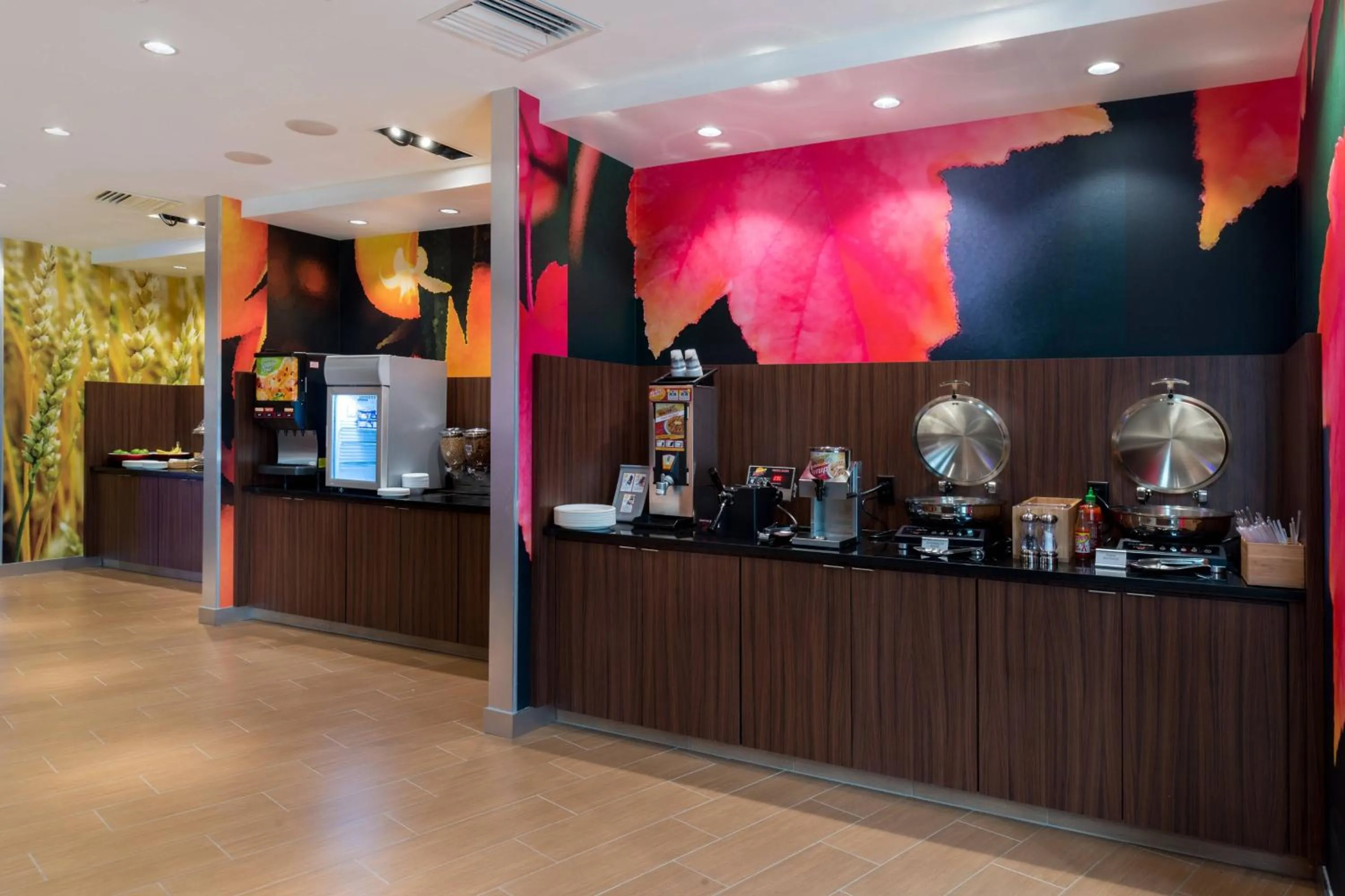 Breakfast in Fairfield Inn & Suites by Marriott Orlando East/UCF Area