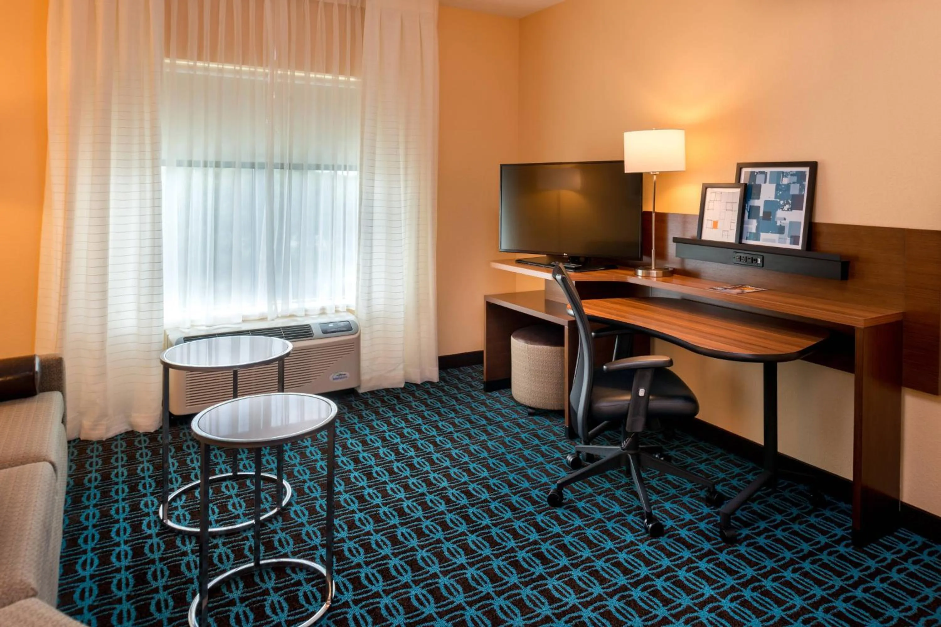 Photo of the whole room in Fairfield Inn & Suites by Marriott Orlando East/UCF Area