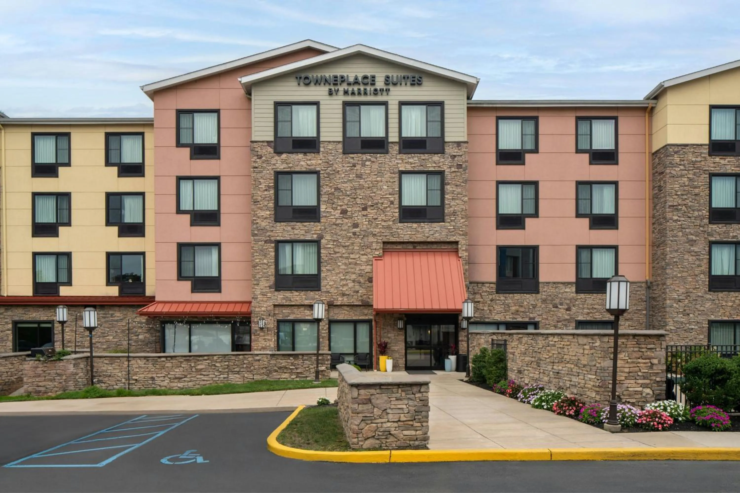 Property building in TownePlace Suites by Marriott Swedesboro Logan Township