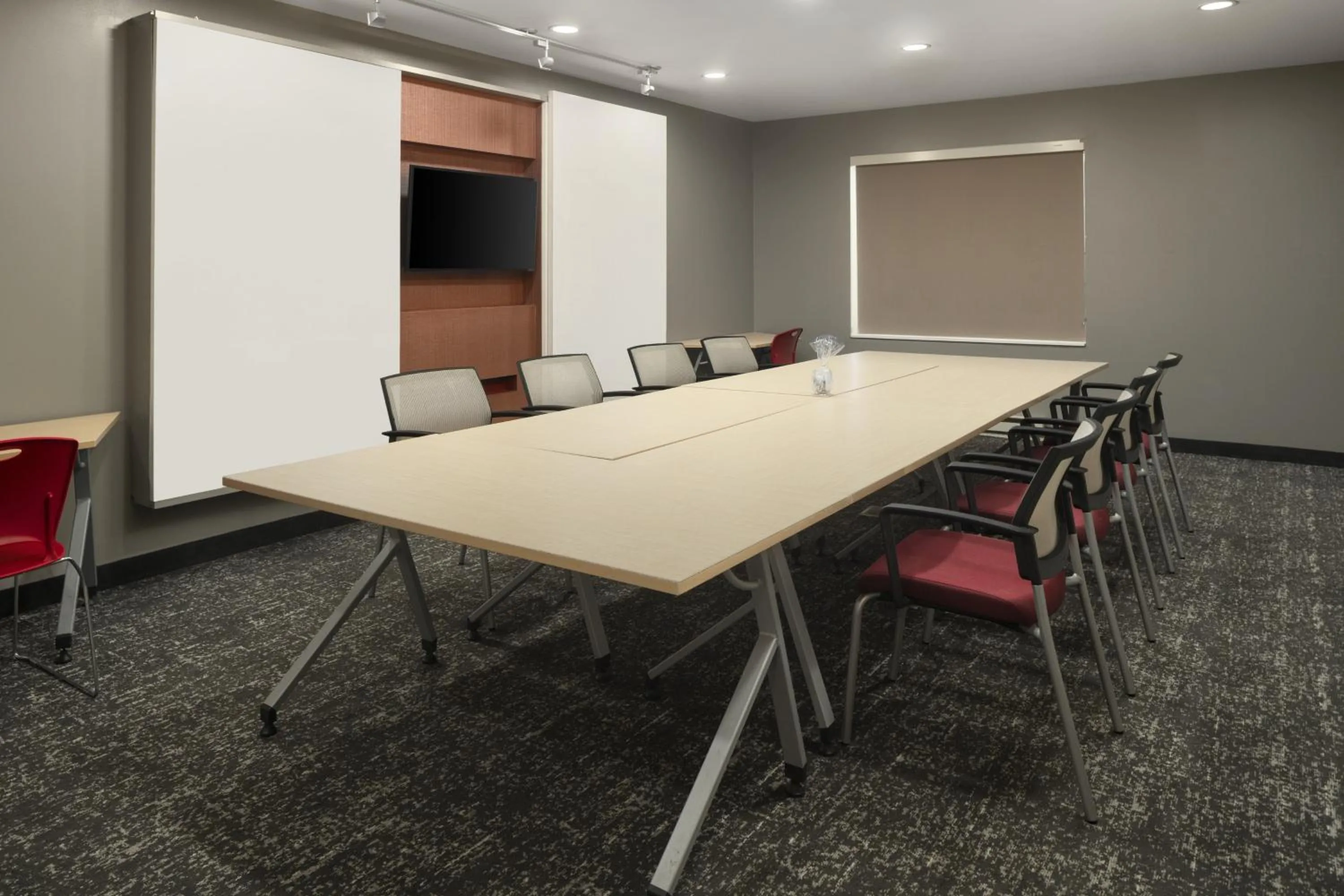 Meeting/conference room in TownePlace Suites by Marriott Swedesboro Logan Township