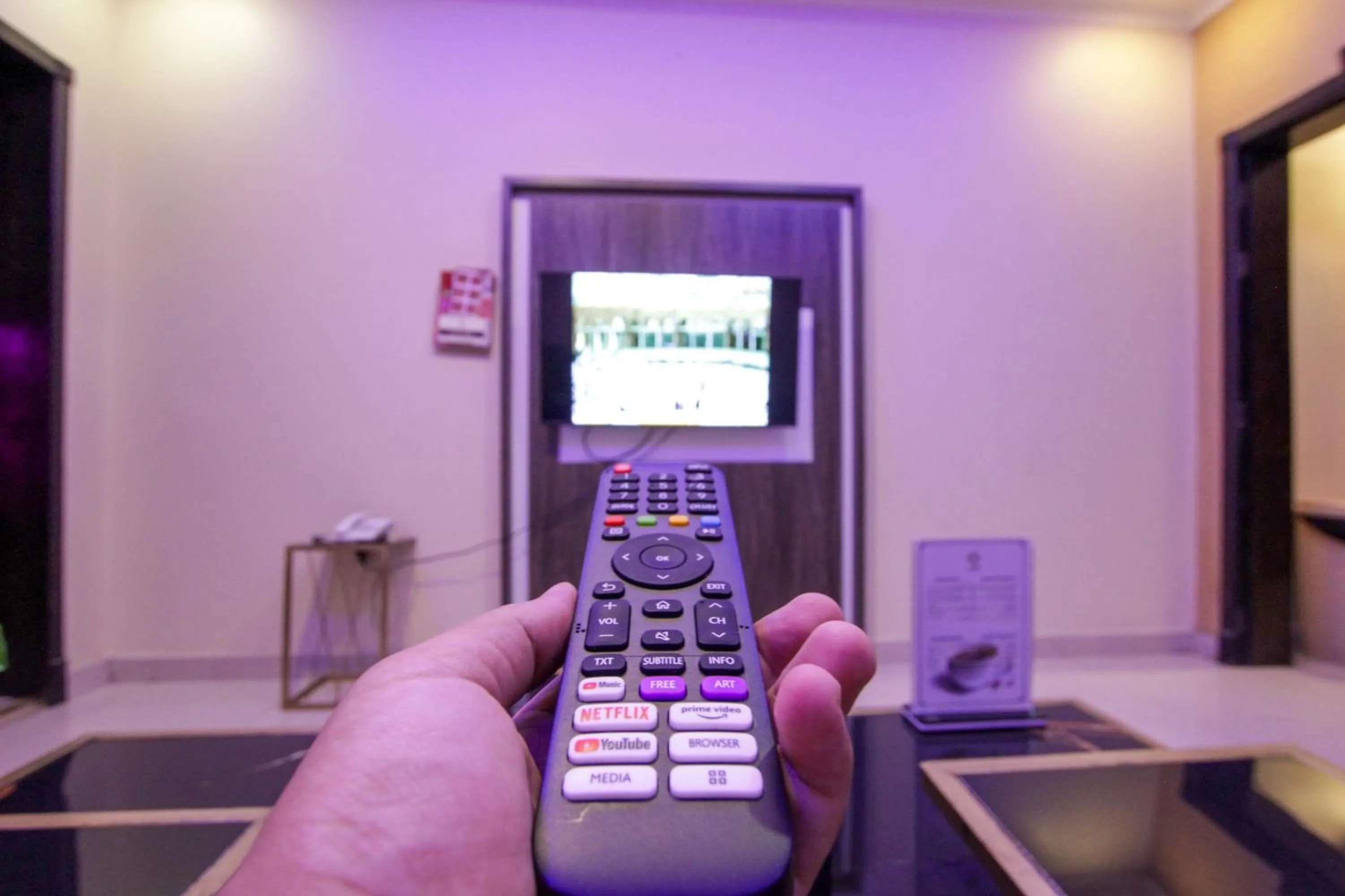 TV and multimedia in شقق مسكن الضيافة للشقق المخدومة 2