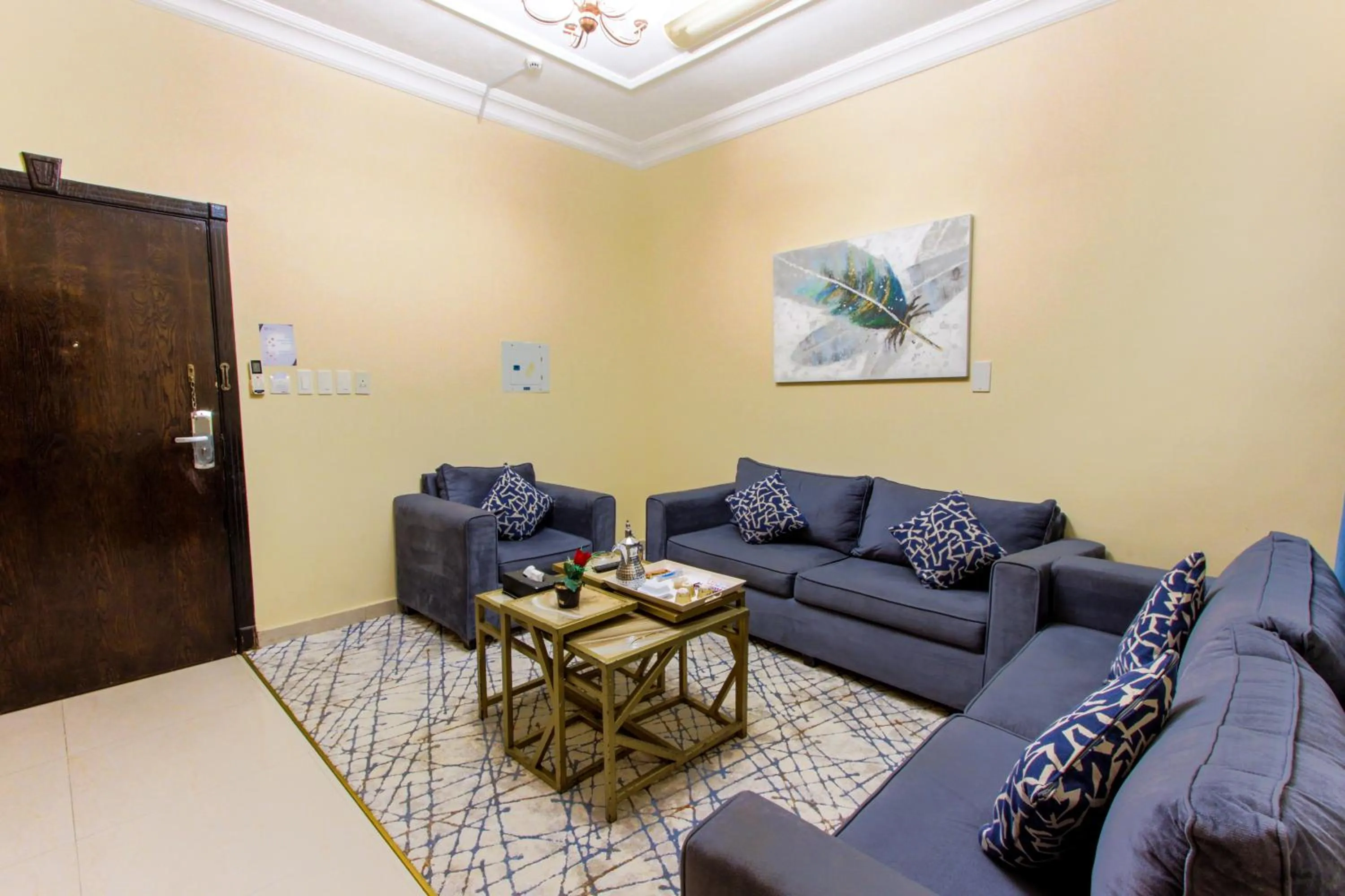 Seating area in شقق مسكن الضيافة للشقق المخدومة 2