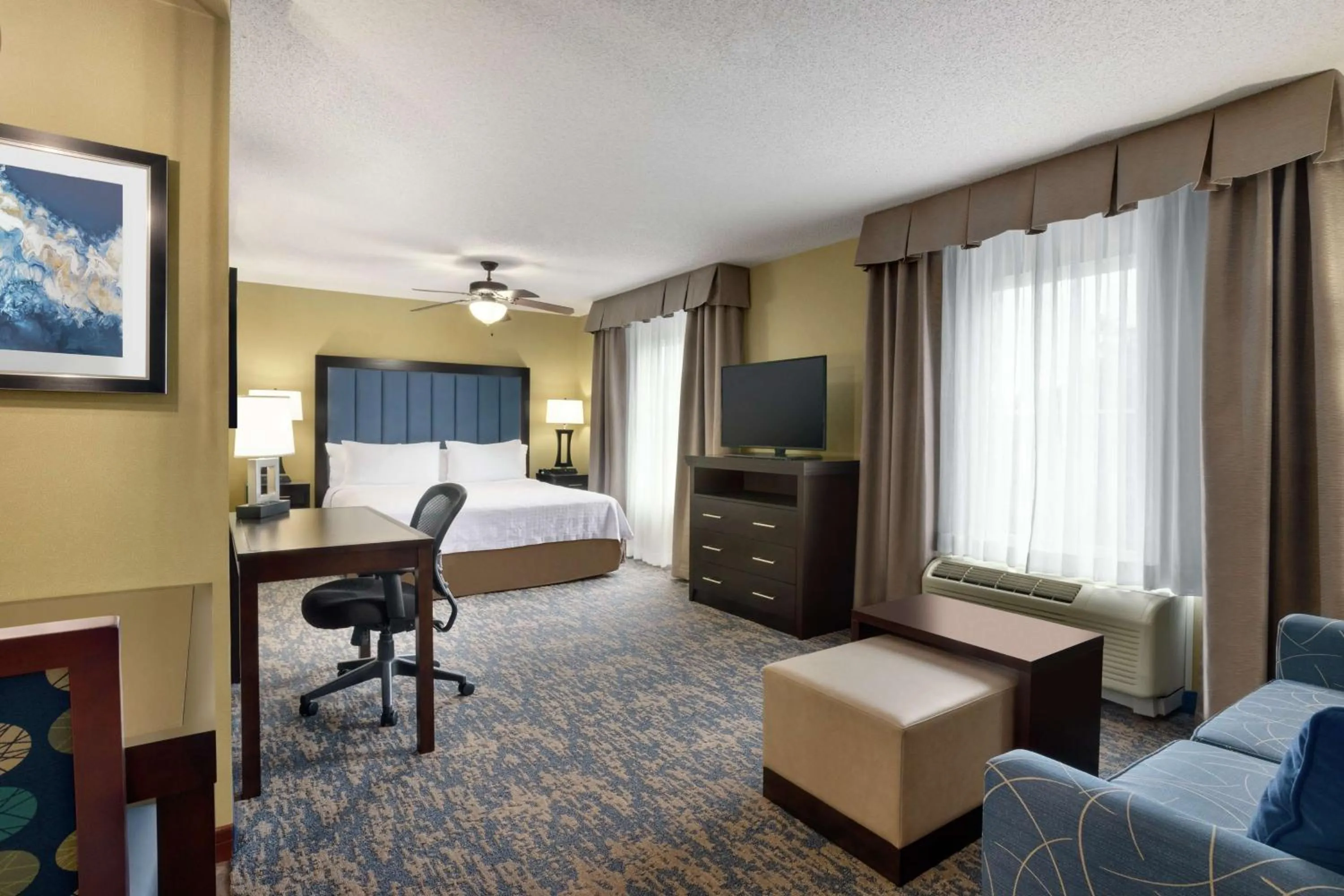 Bedroom, Bed in Homewood Suites by Hilton Fort Smith