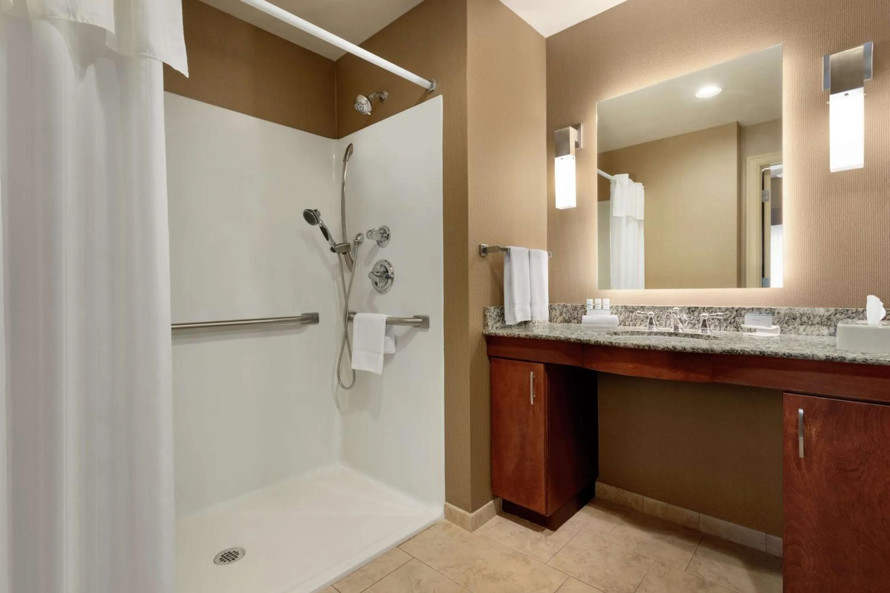 Bathroom in Homewood Suites by Hilton Fort Smith