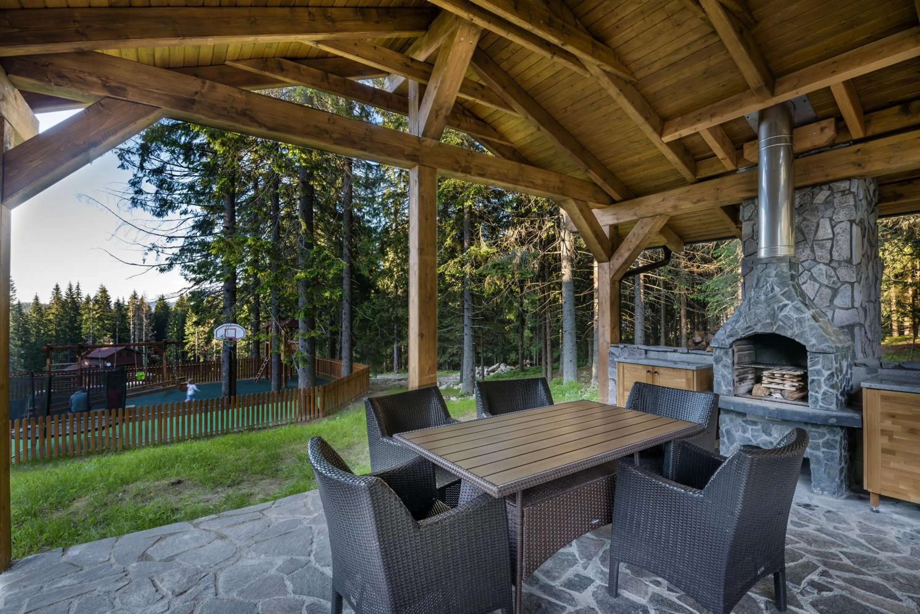 BBQ facilities in Hotel Björnson & Björnson TREE HOUSES Jasná