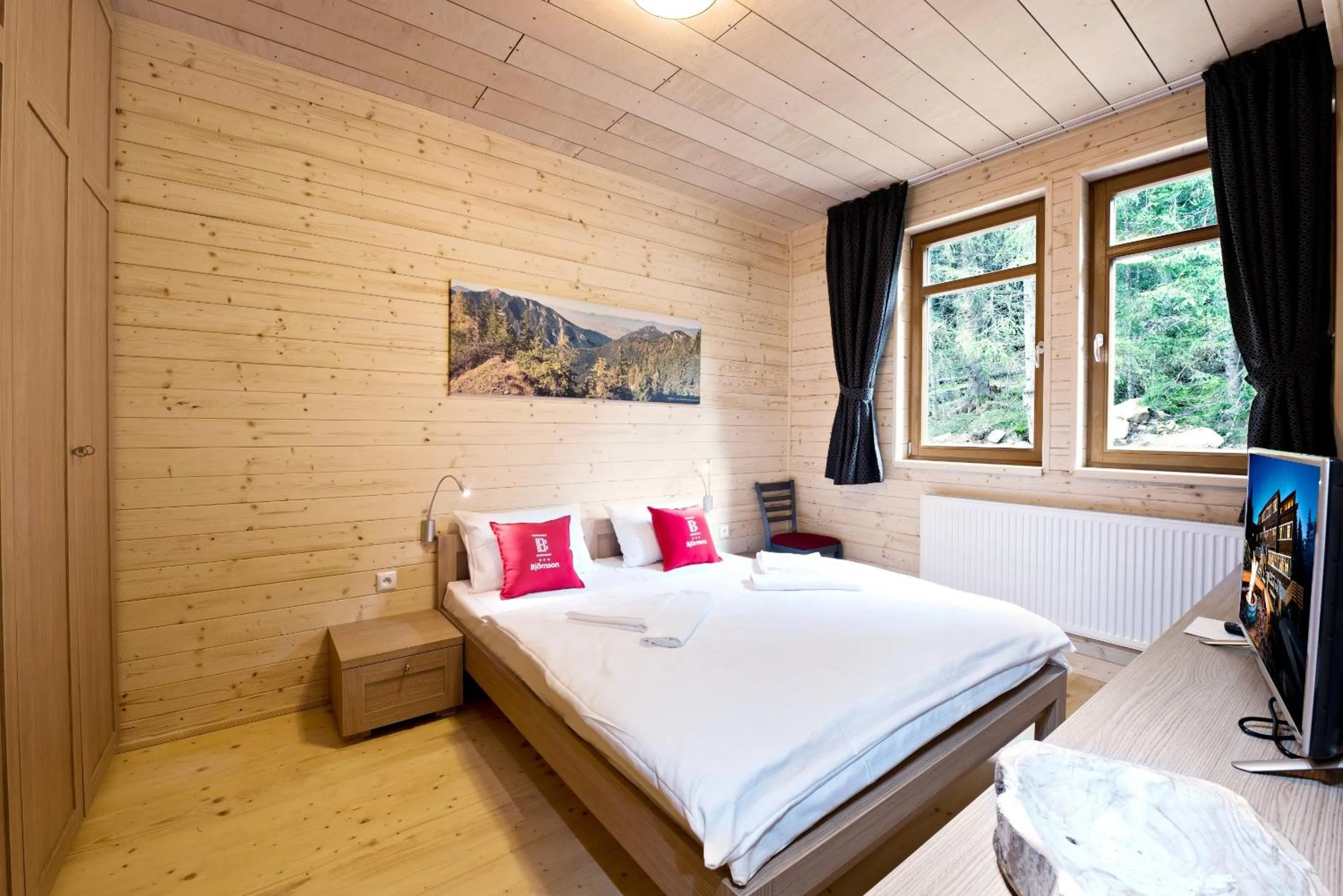 Photo of the whole room, Bed in Hotel Björnson & Björnson TREE HOUSES Jasná
