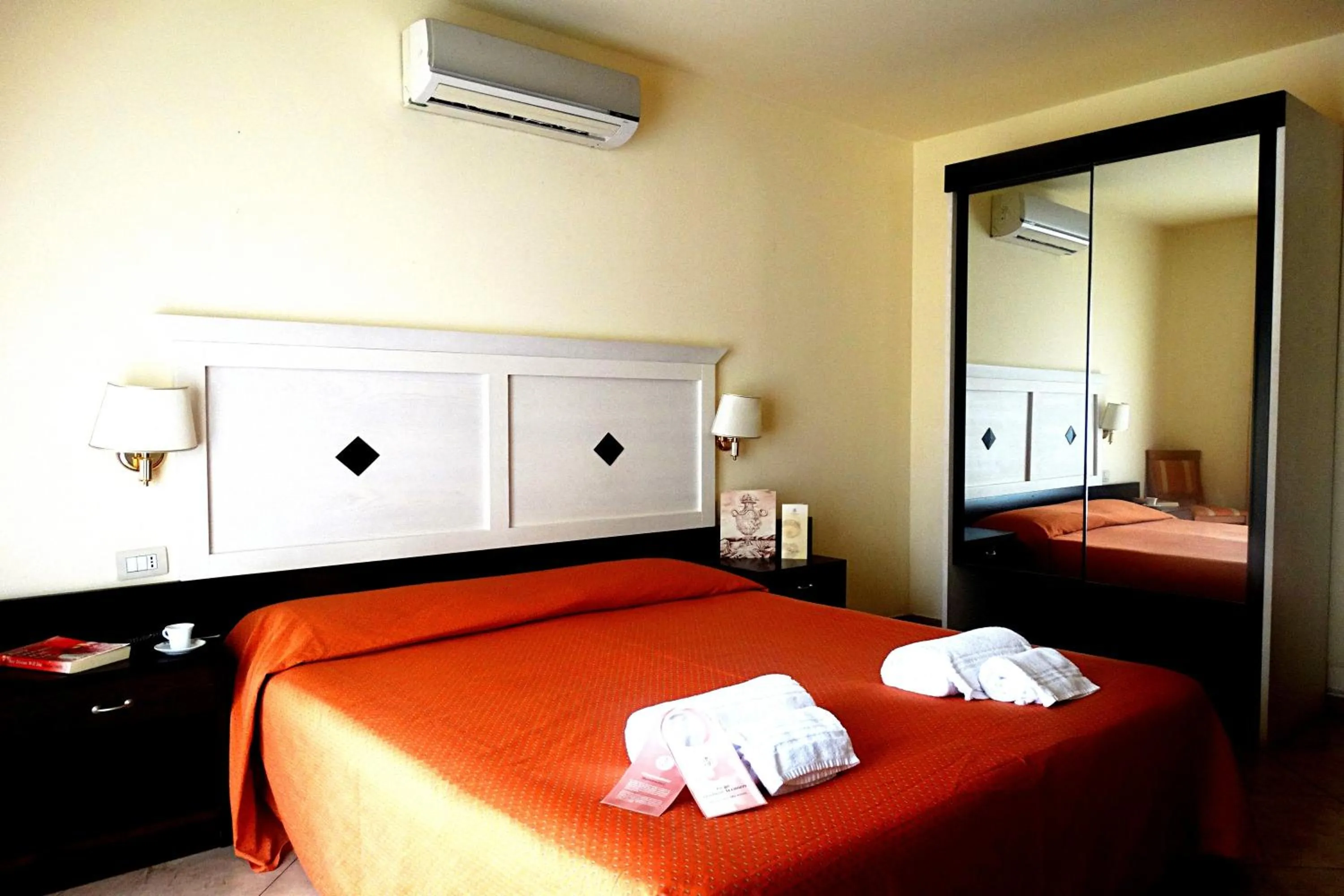 Bed in Hotel Orizzonte