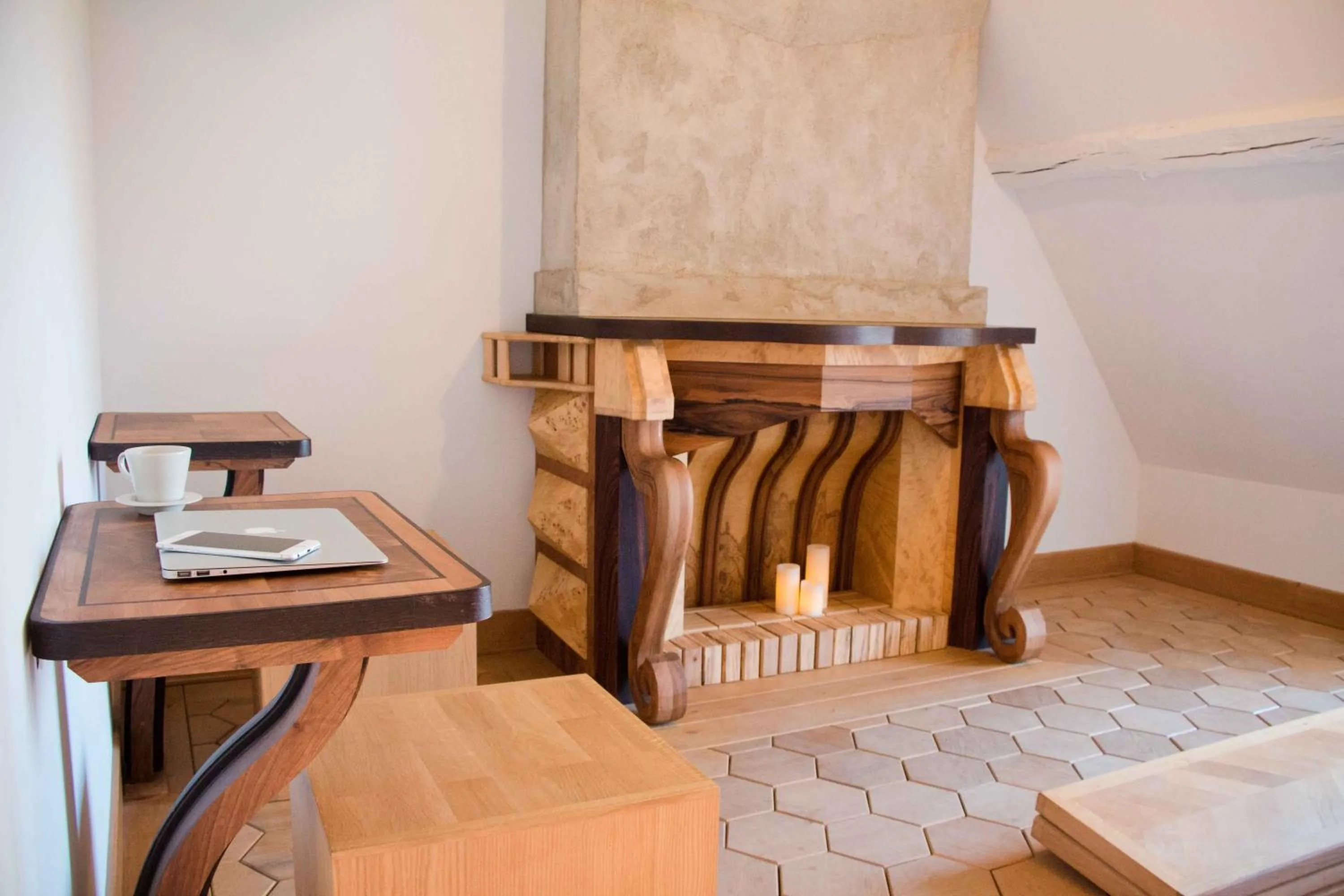 Decorative detail in Surprenantes - Château du Pé