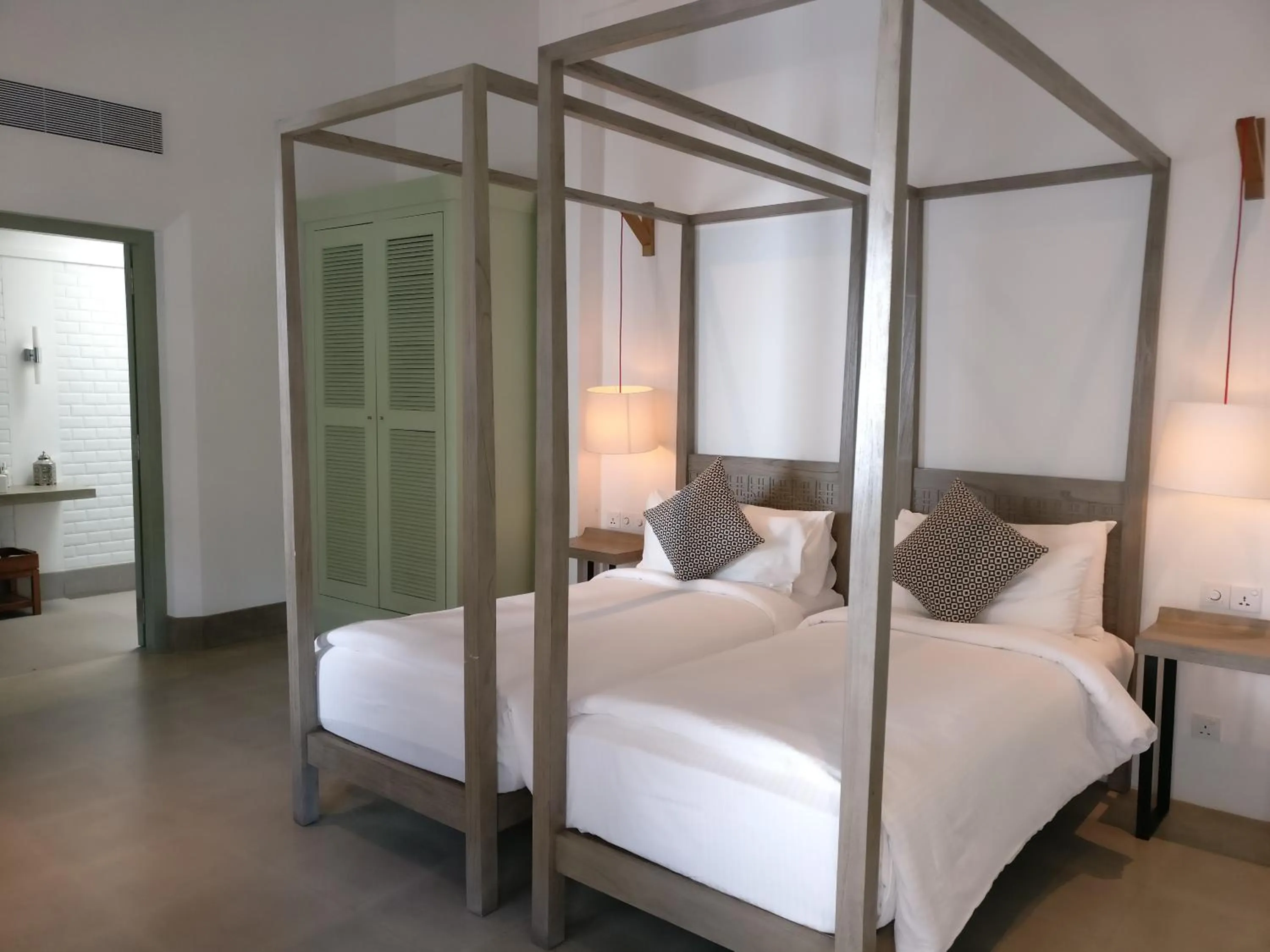 Photo of the whole room, Bed in Fort Bazaar