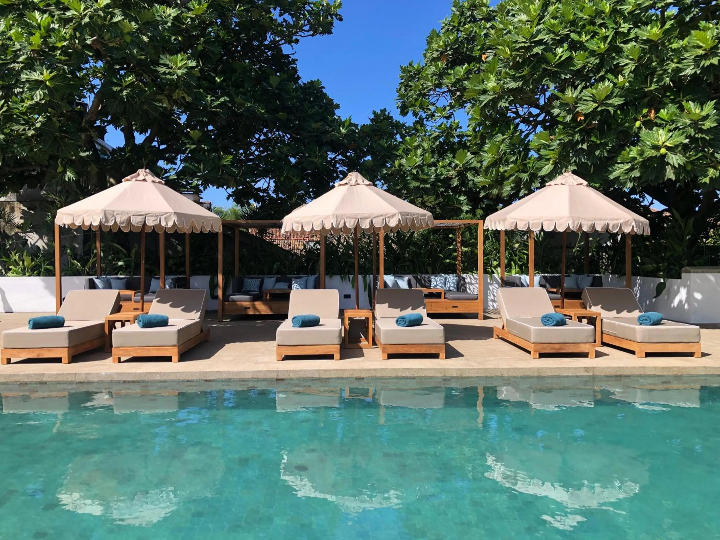 Swimming pool in Fort Bazaar