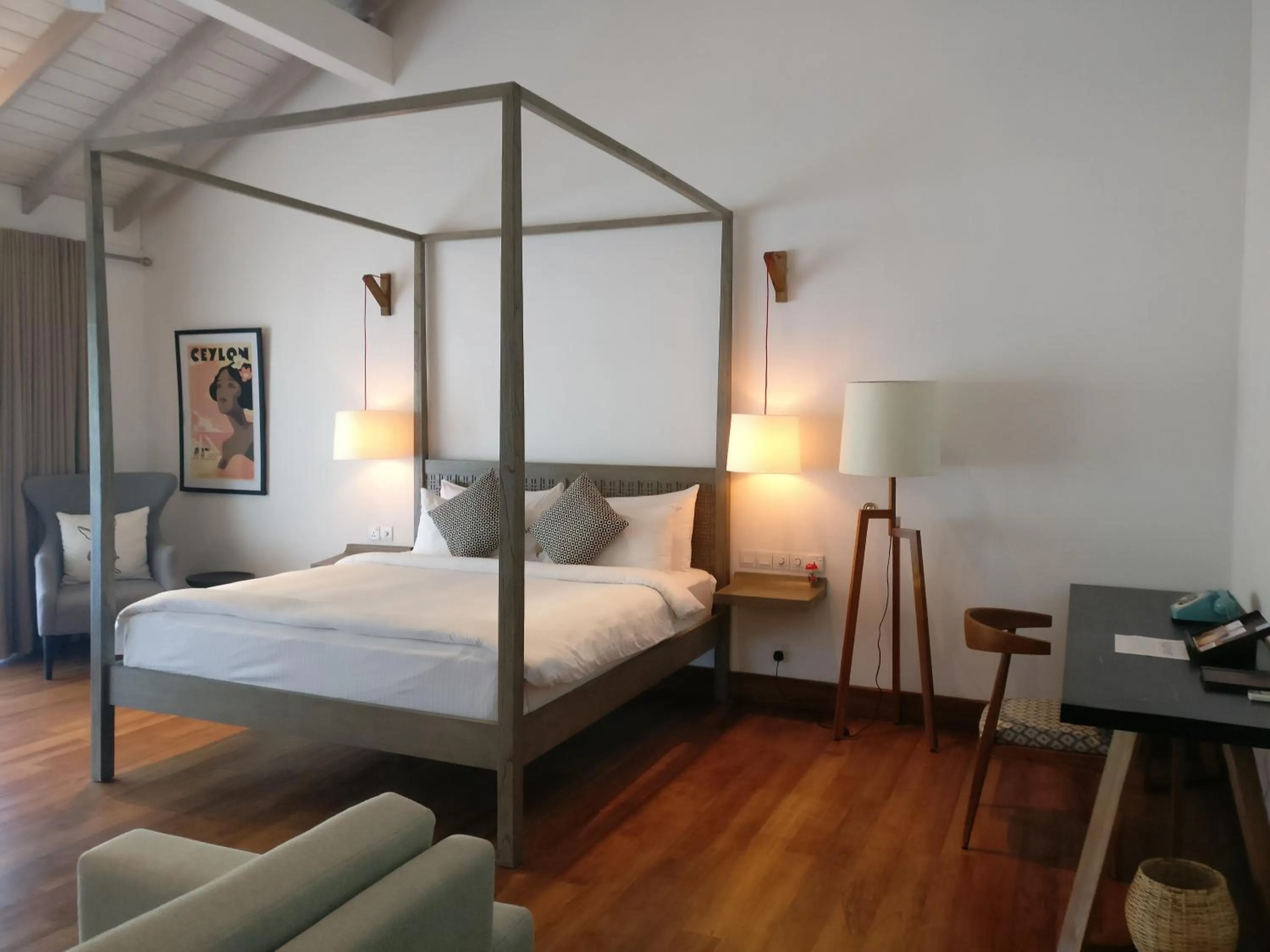 Photo of the whole room, Bed in Fort Bazaar