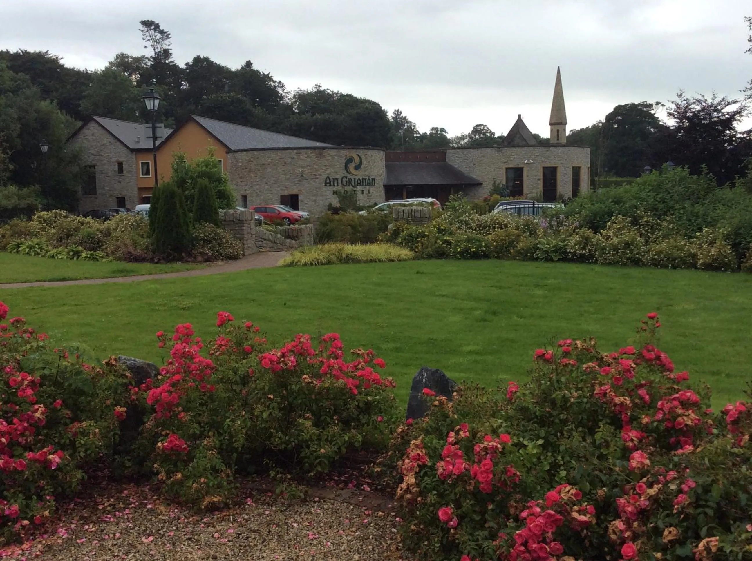 Garden in An Grianan Hotel