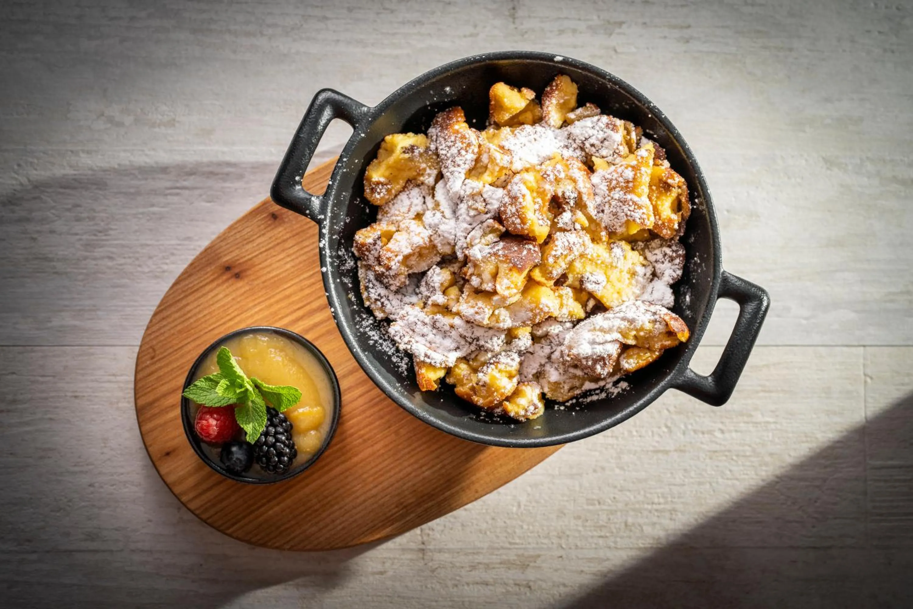 Restaurant/places to eat in Hotel Sonne Ischgl