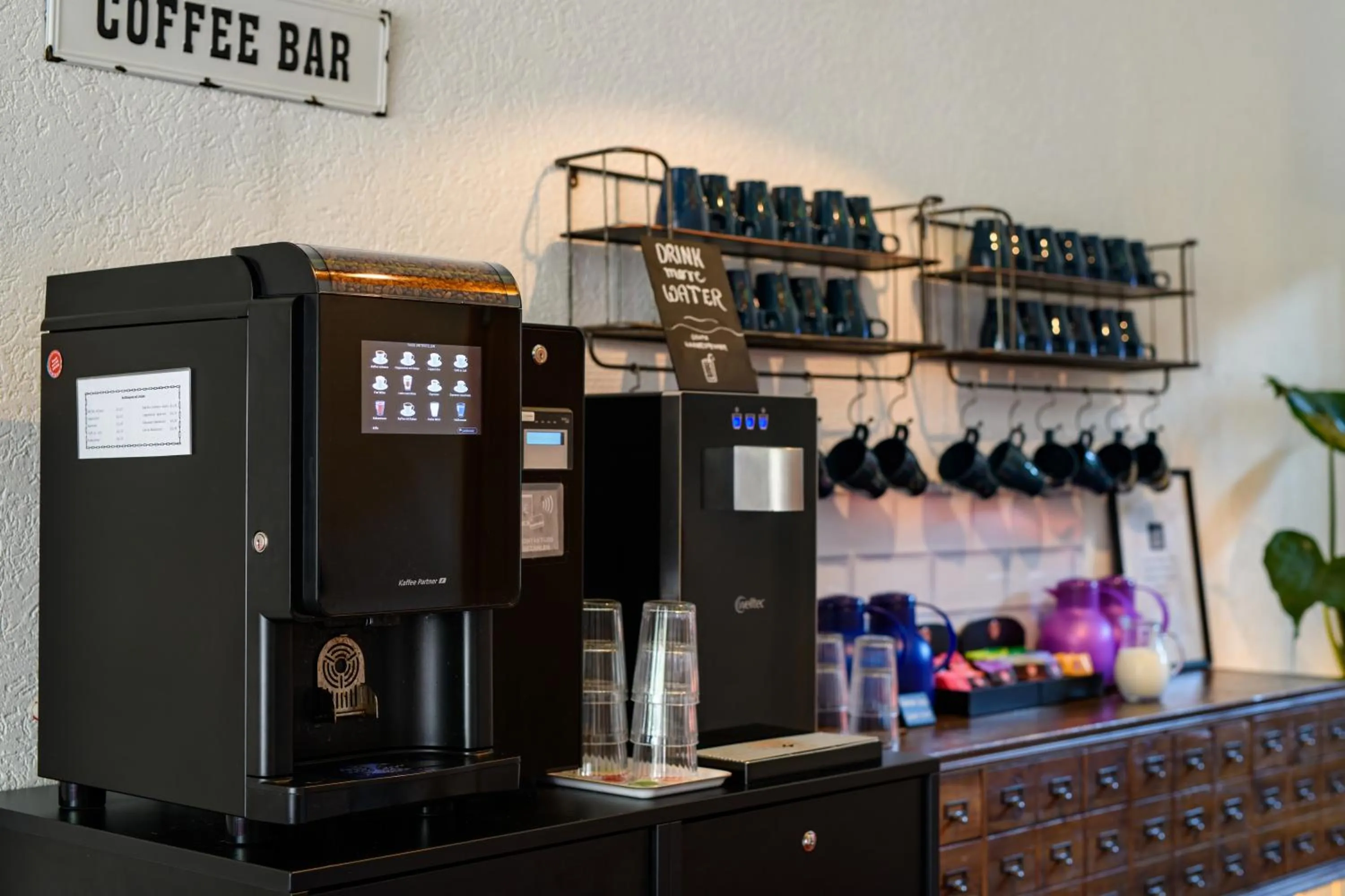 Coffee/tea facilities in SleepinRoomz Boutique Hotel