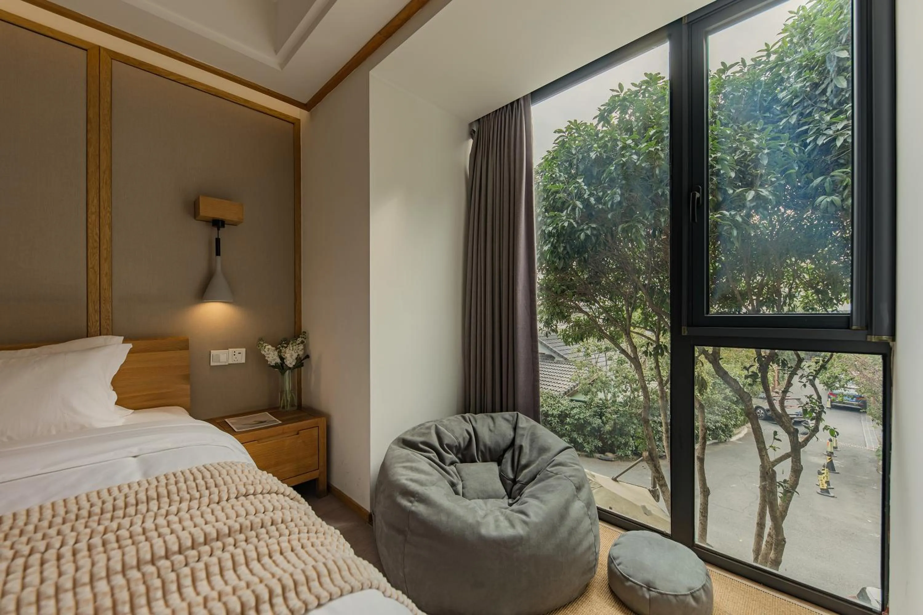 Bedroom, Bed in T innn - West Lake - Yueshang Yunshe Homestay - Hangzhou Taiziwan Park Branch
