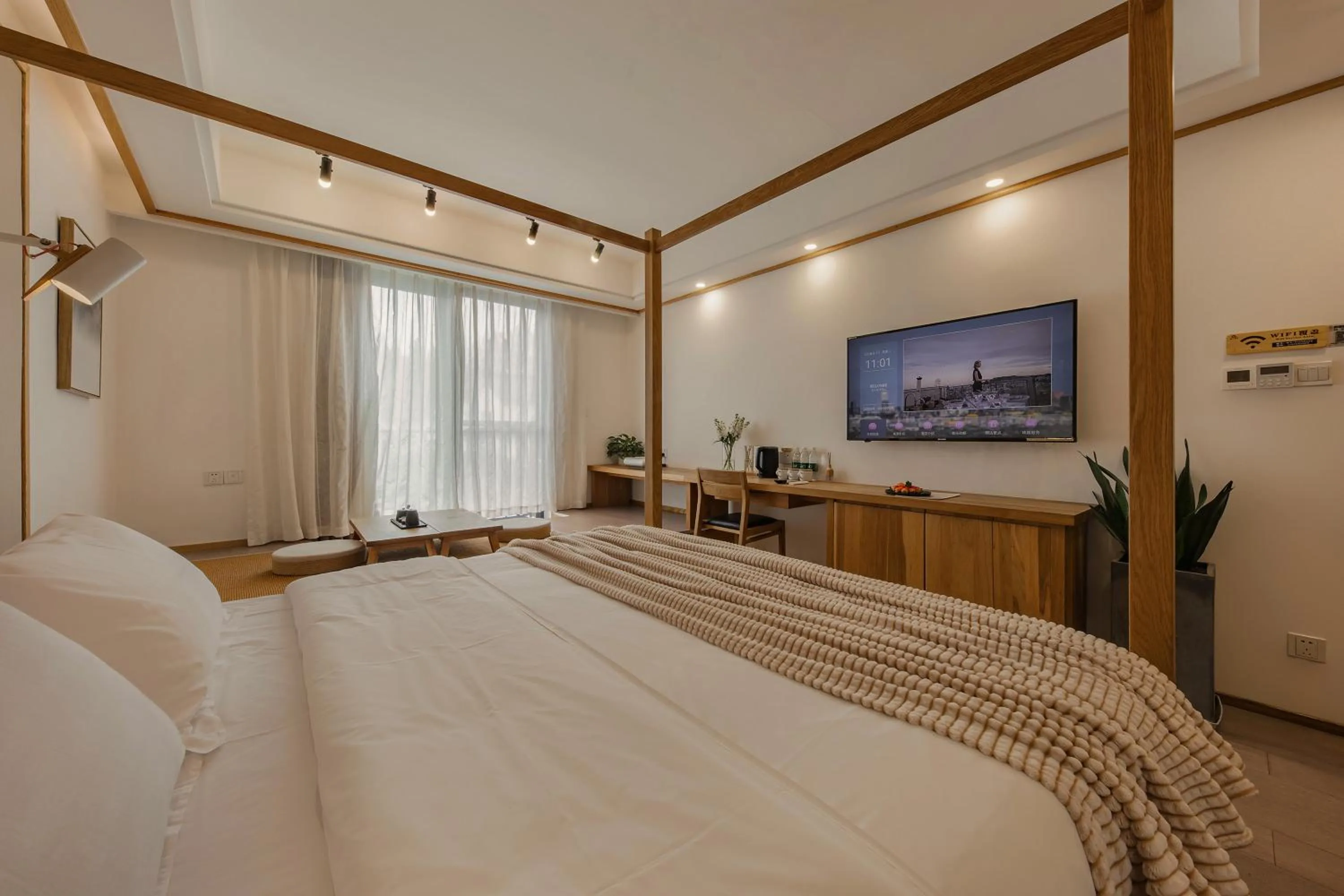 Bedroom, Bed in T innn - West Lake - Yueshang Yunshe Homestay - Hangzhou Taiziwan Park Branch