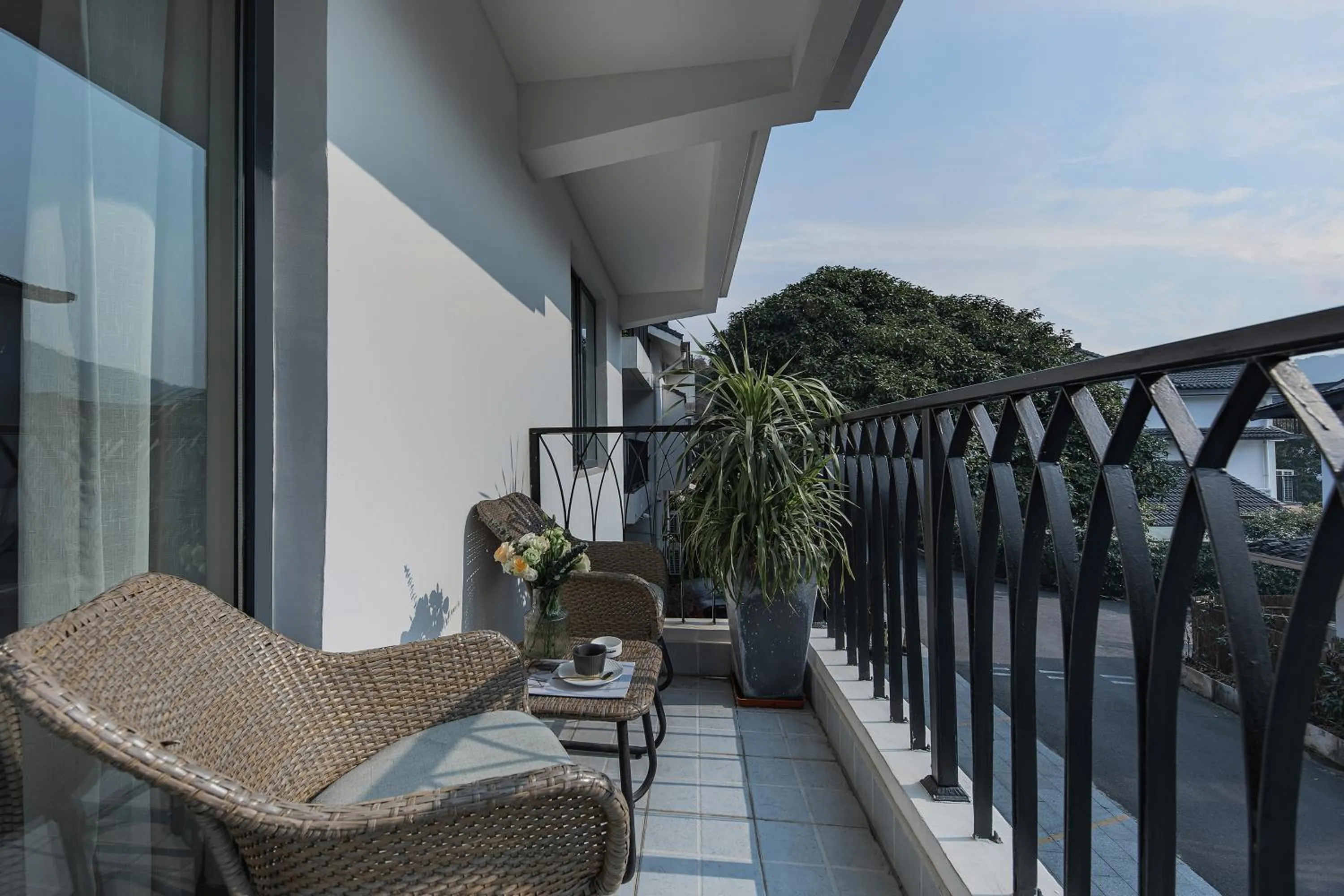 Balcony/Terrace in T innn - West Lake - Yueshang Yunshe Homestay - Hangzhou Taiziwan Park Branch
