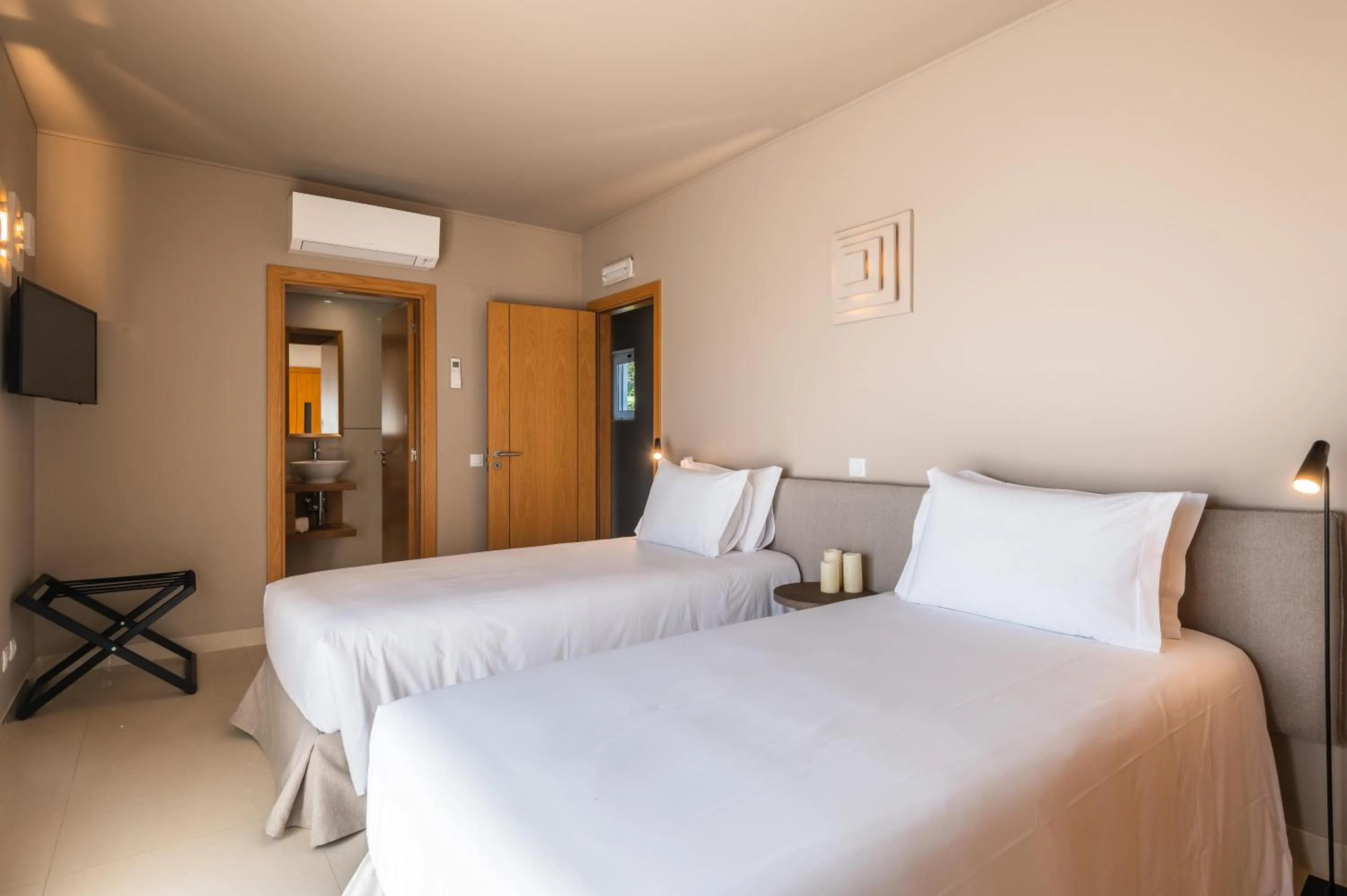 Bedroom, Bed in Vale da Lapa Village Resort