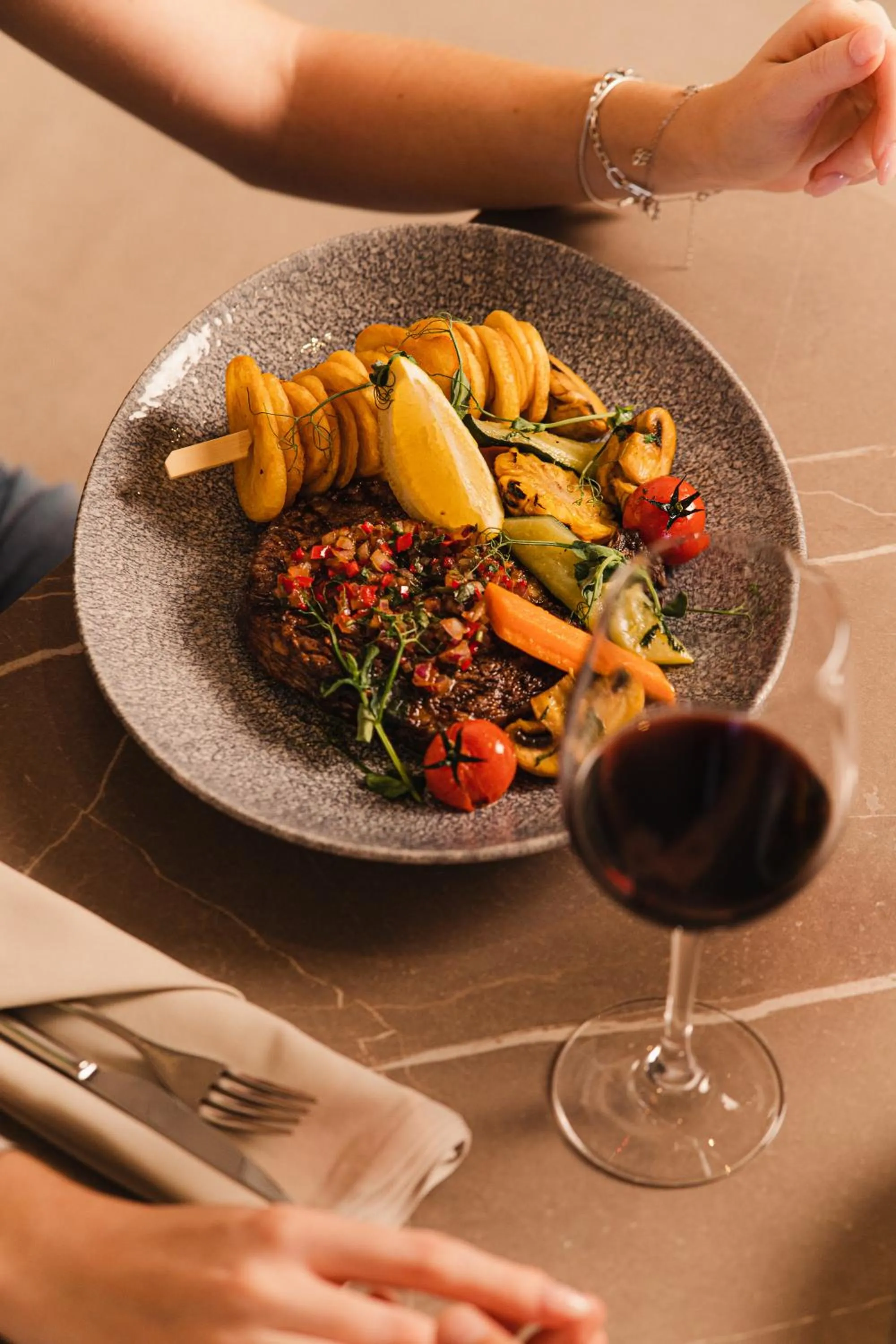 Restaurant/places to eat in Vale da Lapa Village Resort