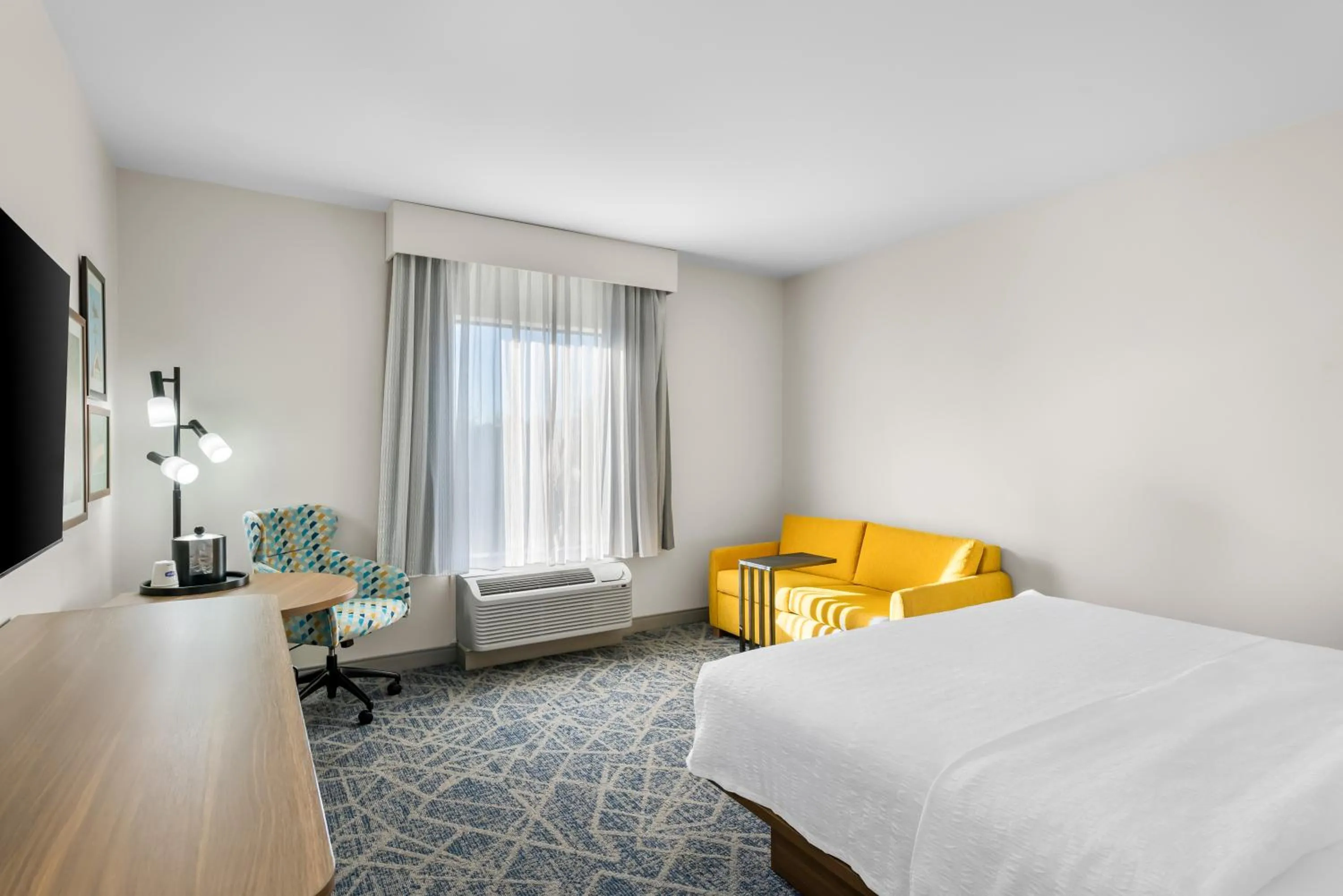 Bed in Hampton Inn - Monticello