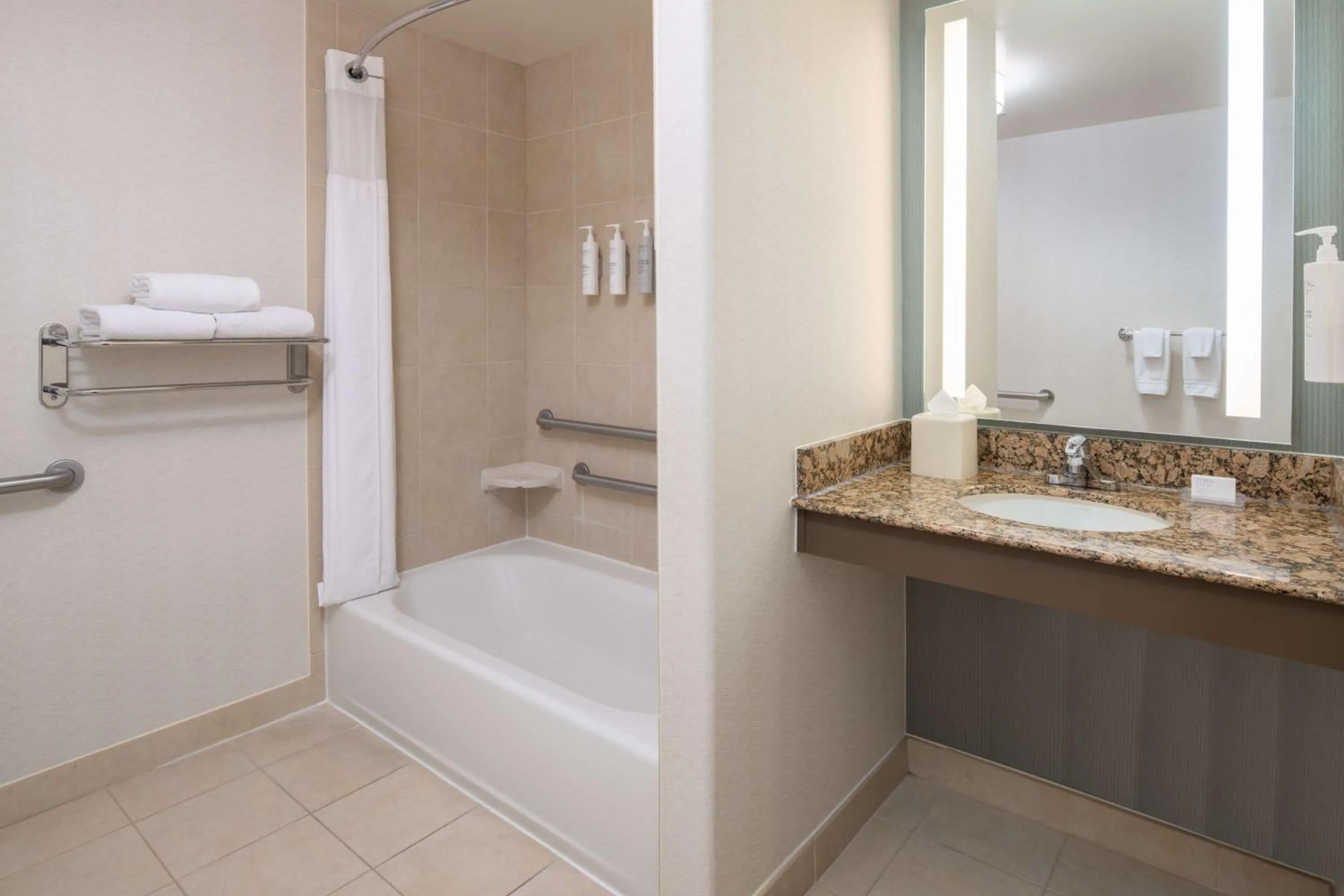 Bathroom in Hilton Garden Inn Fontana