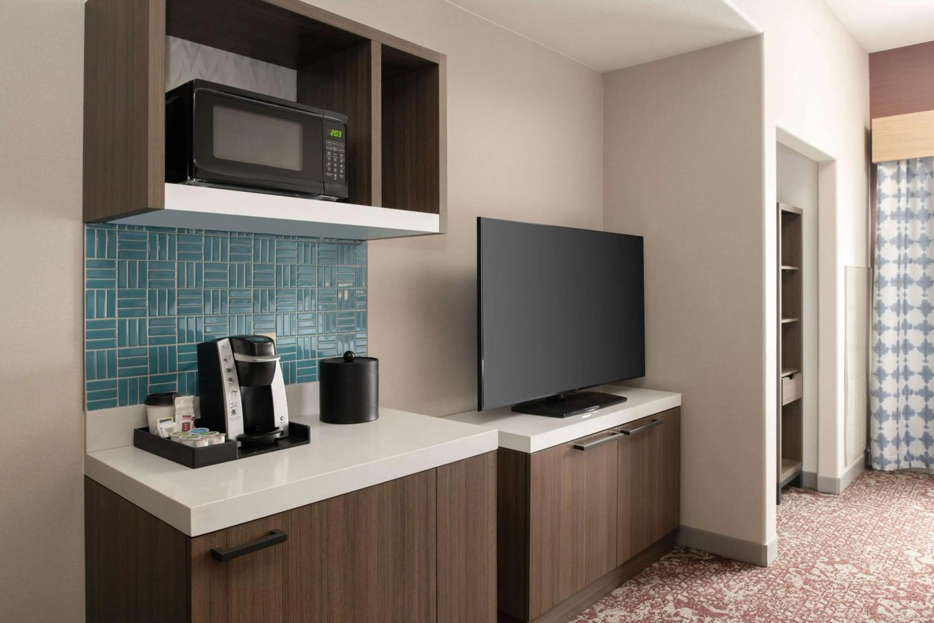 Photo of the whole room in Hilton Garden Inn Fontana