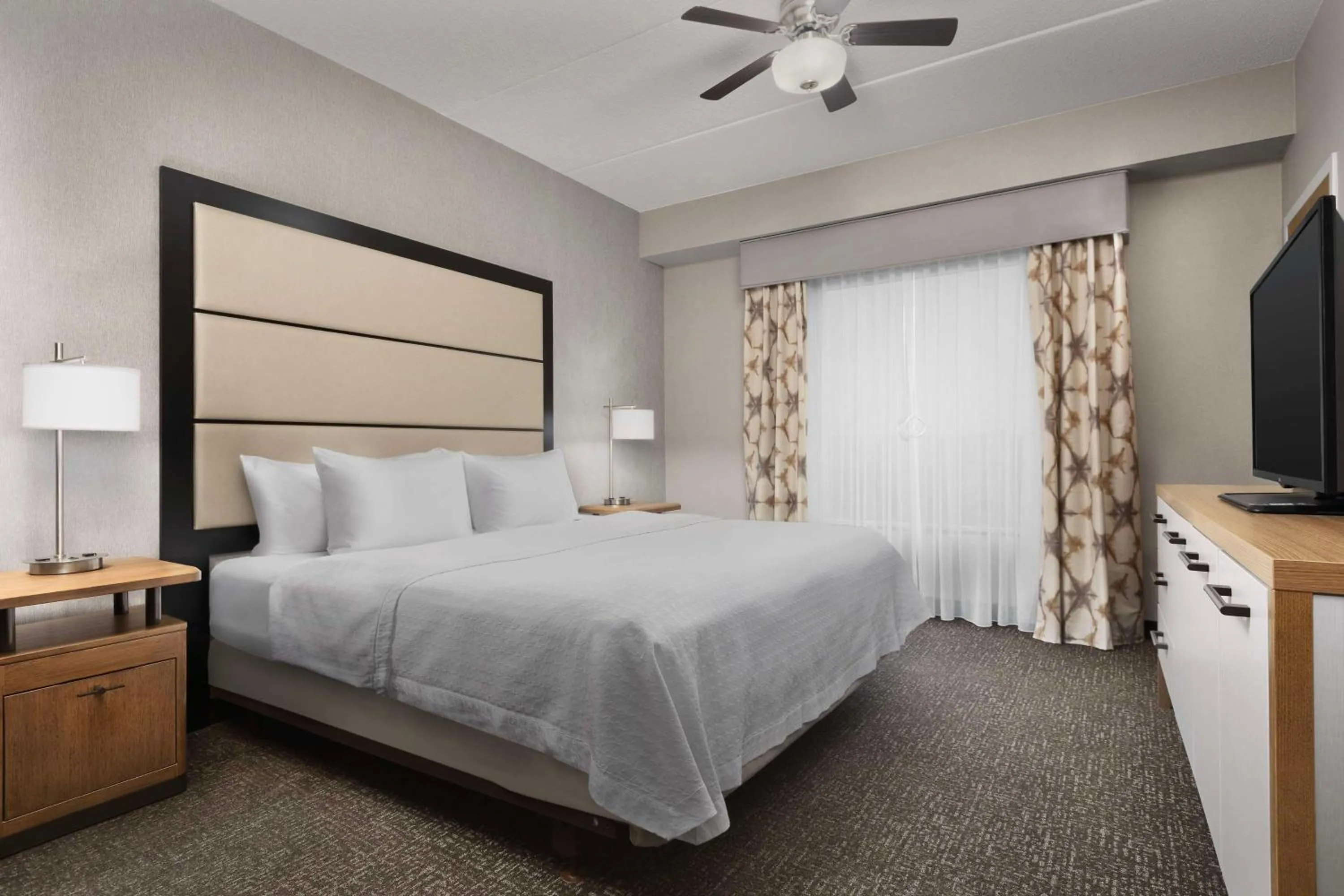 Bed in Homewood Suites by Hilton York