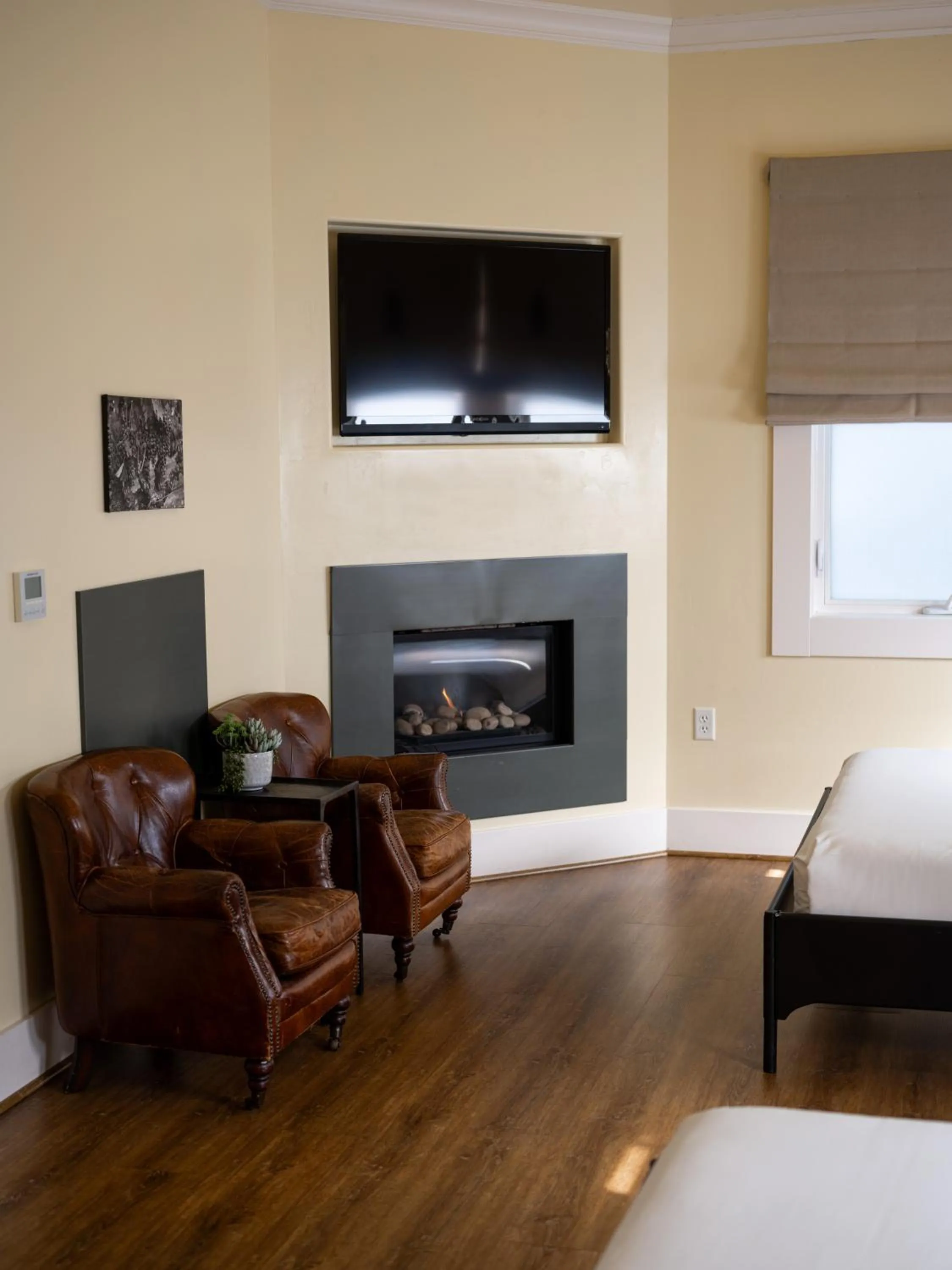 Bed in Inn at Sonoma, A Four Sisters Inn