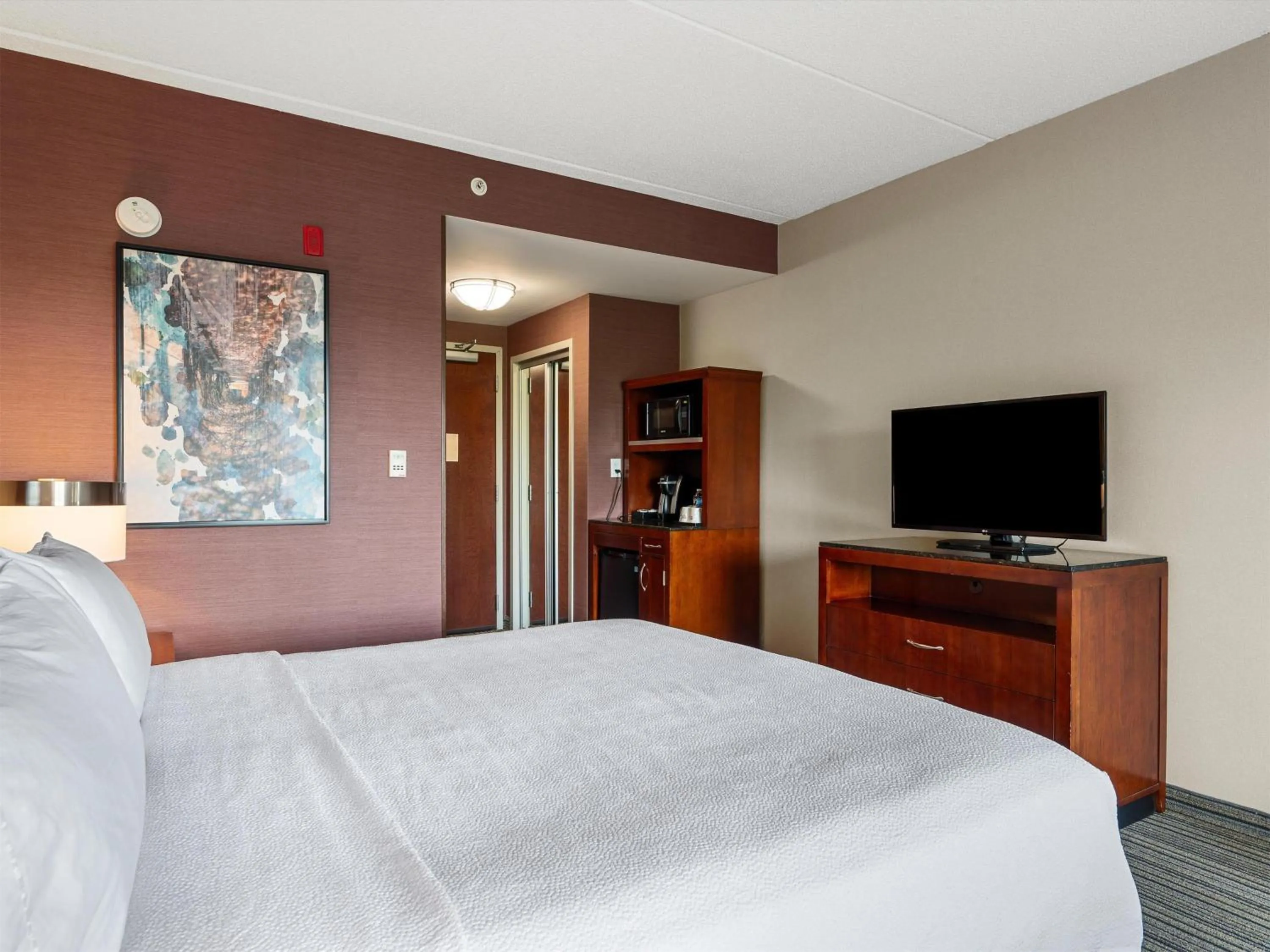 Bed in Hilton Garden Inn Winchester