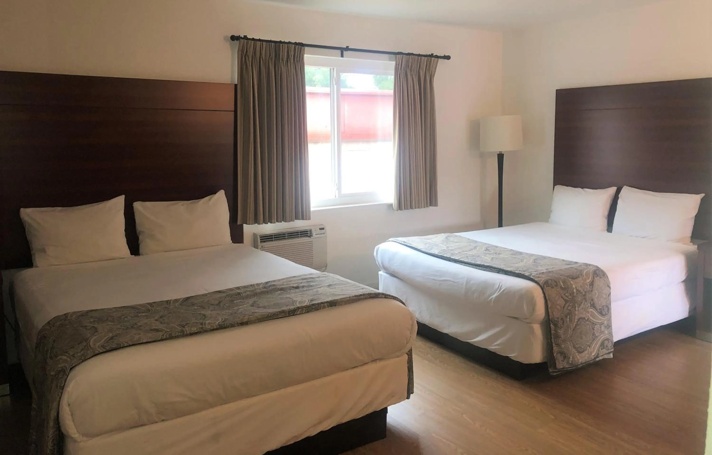 Other, Bed in Diablo Mountain Inn Walnut Creek