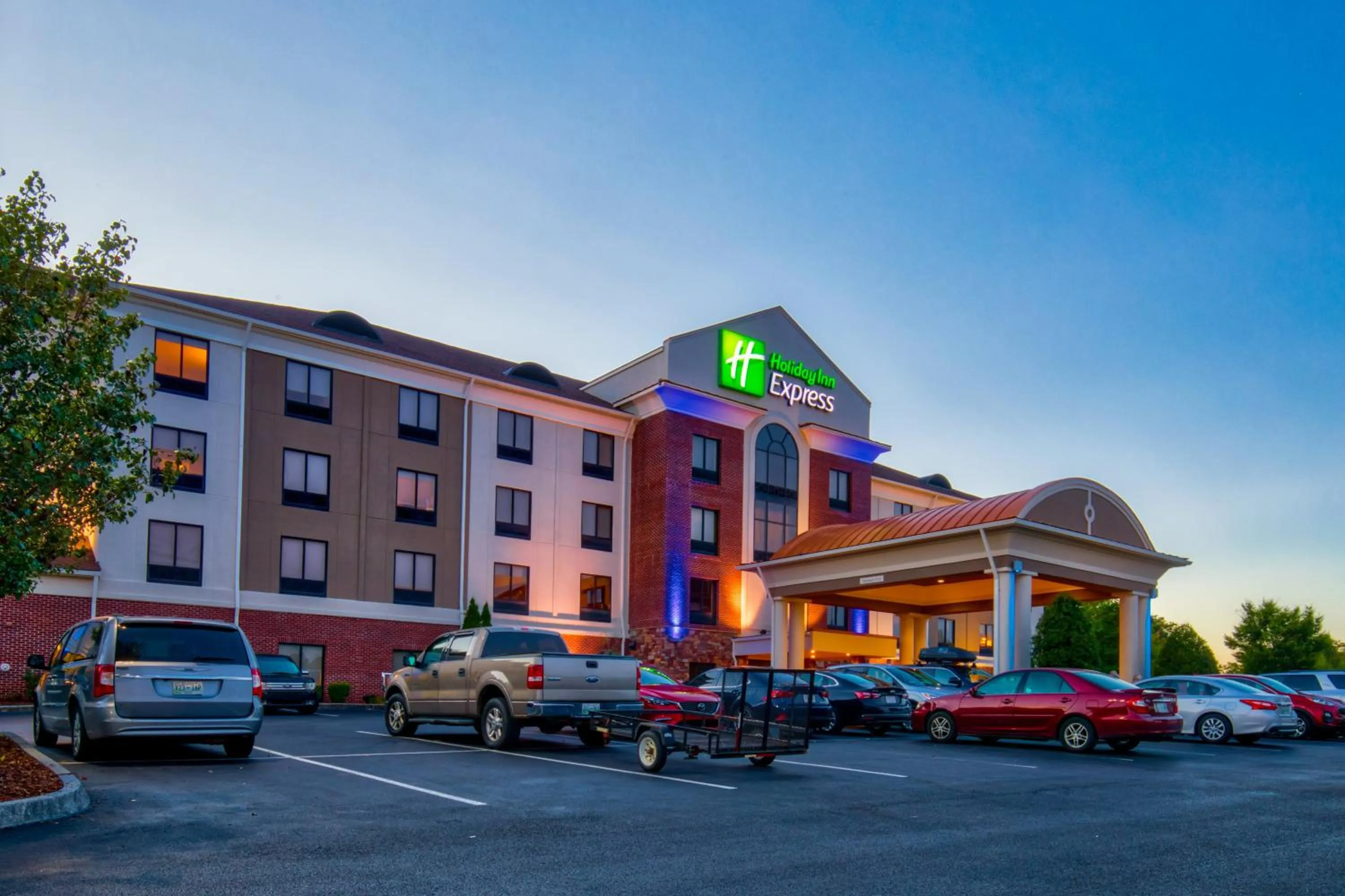 Property building in Holiday Inn Express Johnson City by IHG