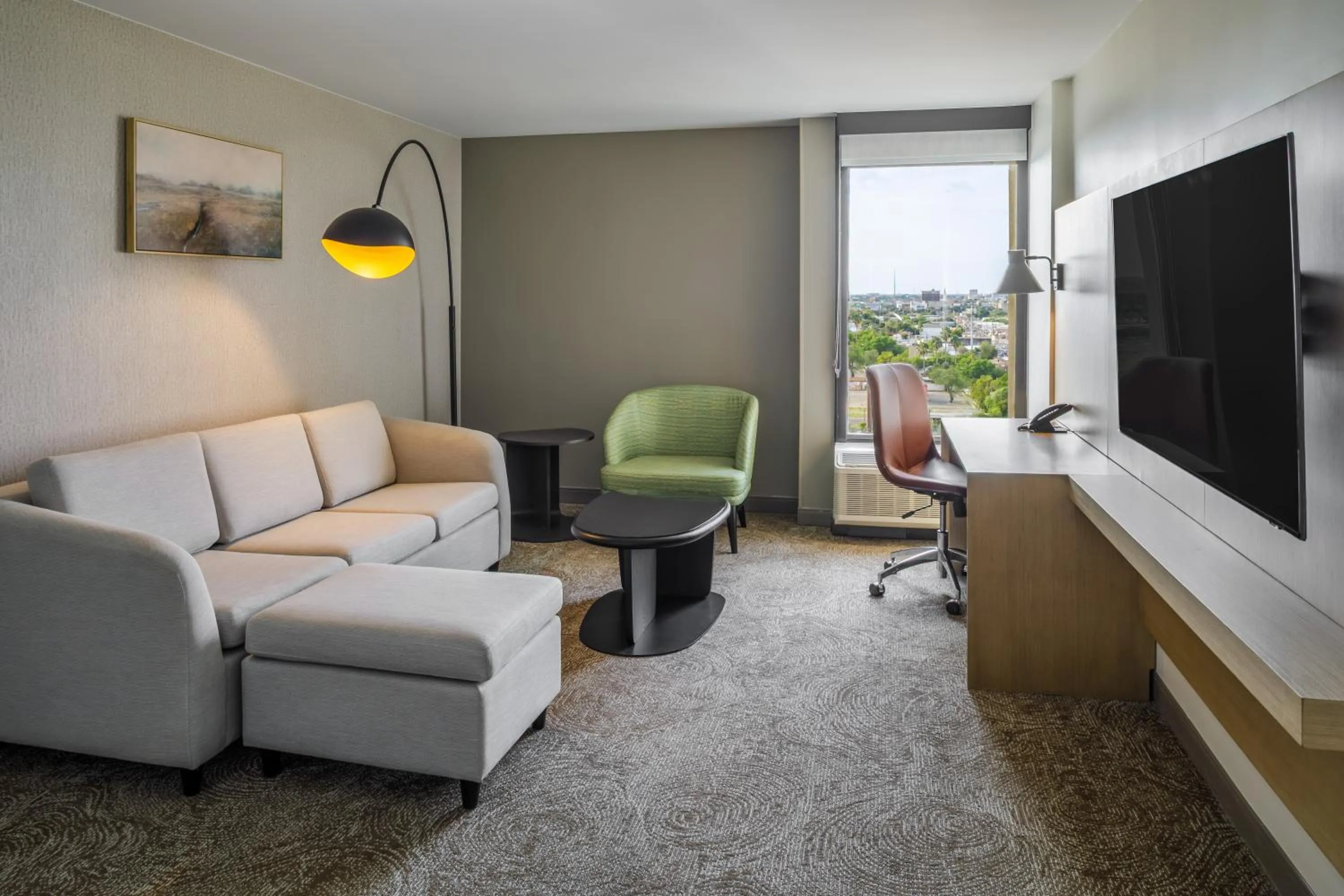 DoubleTree by Hilton Laredo