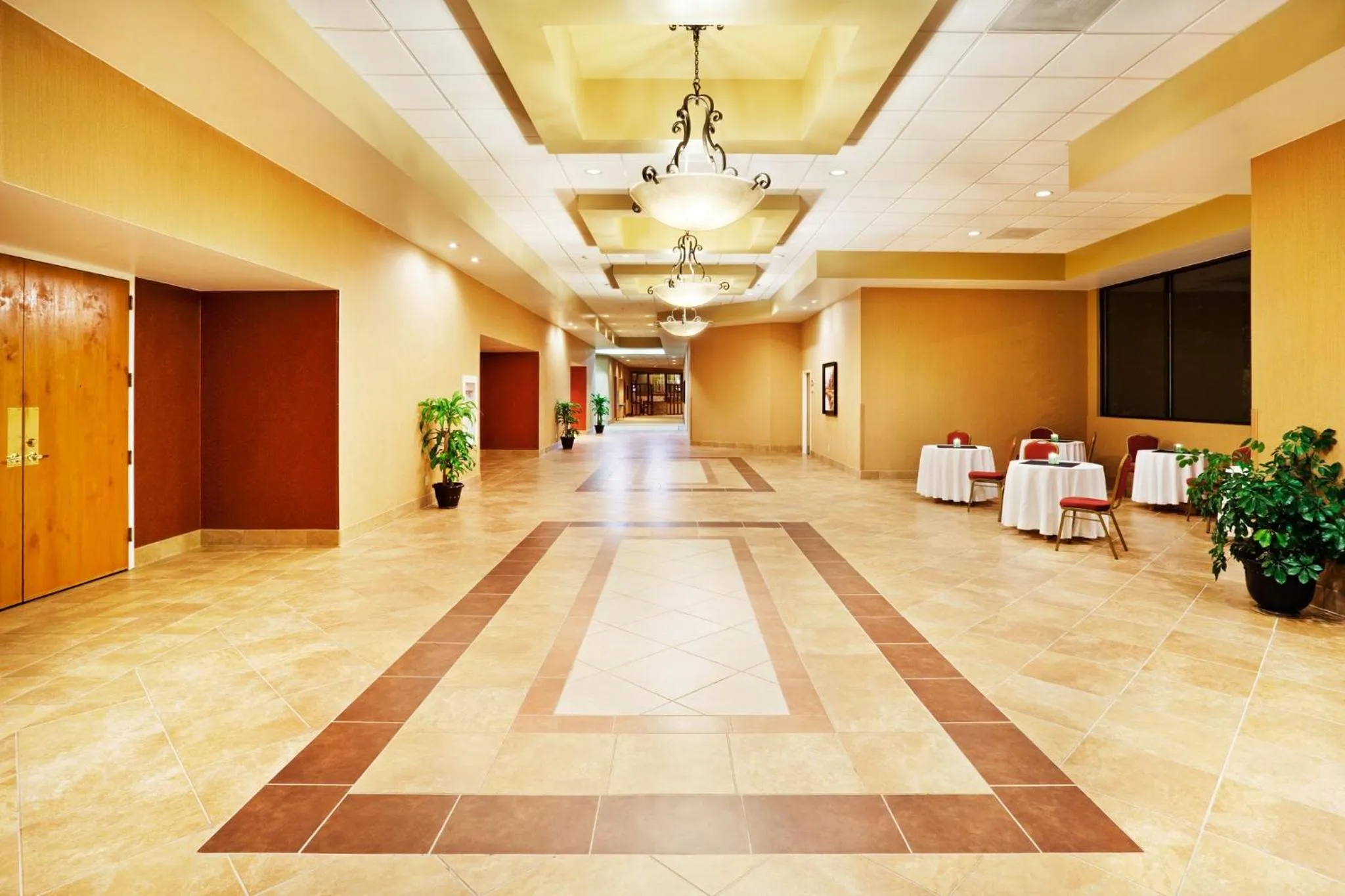 Meeting/conference room in Holiday Inn Johnson City by IHG