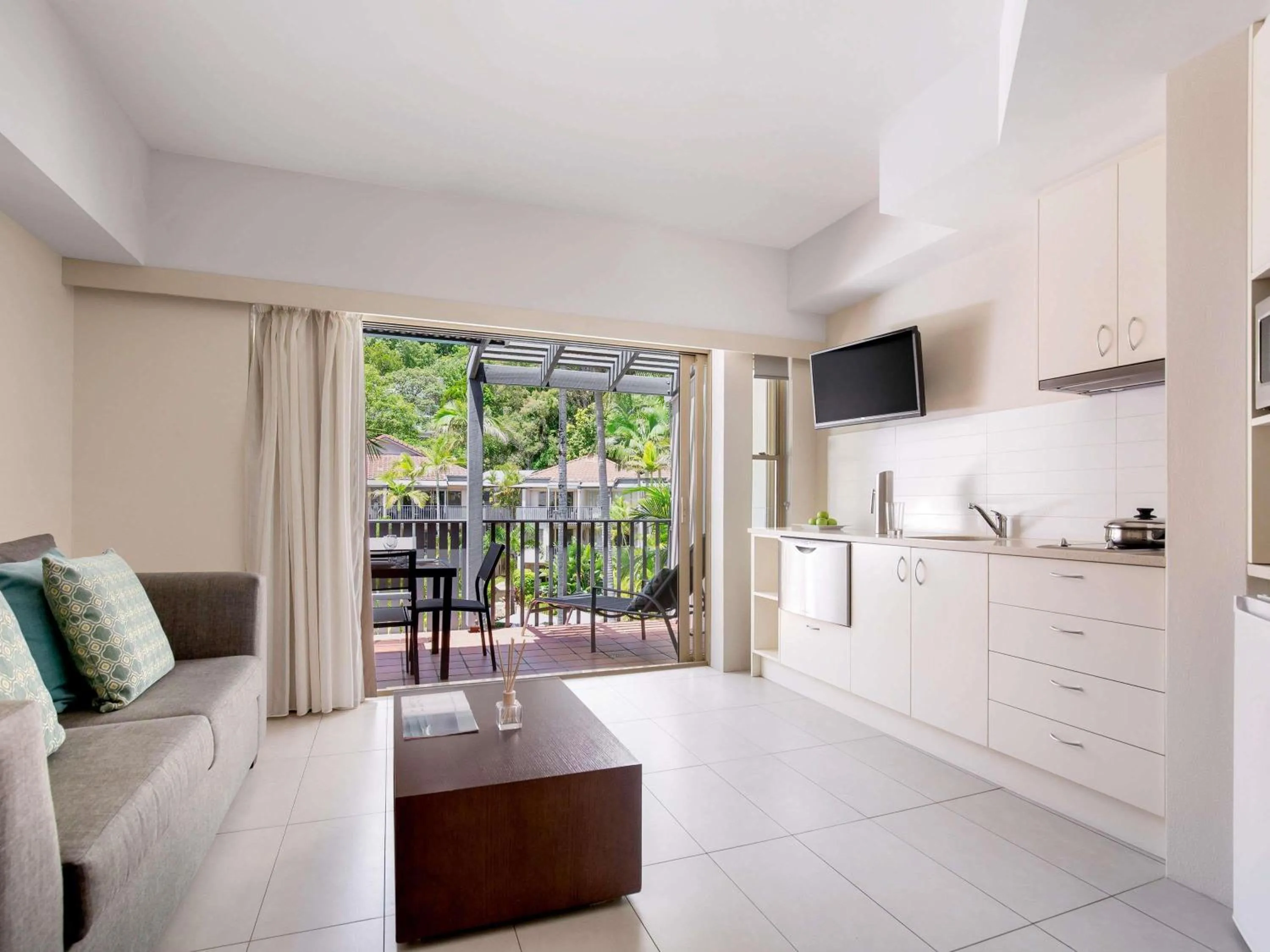 Bedroom in Mantra French Quarter Noosa