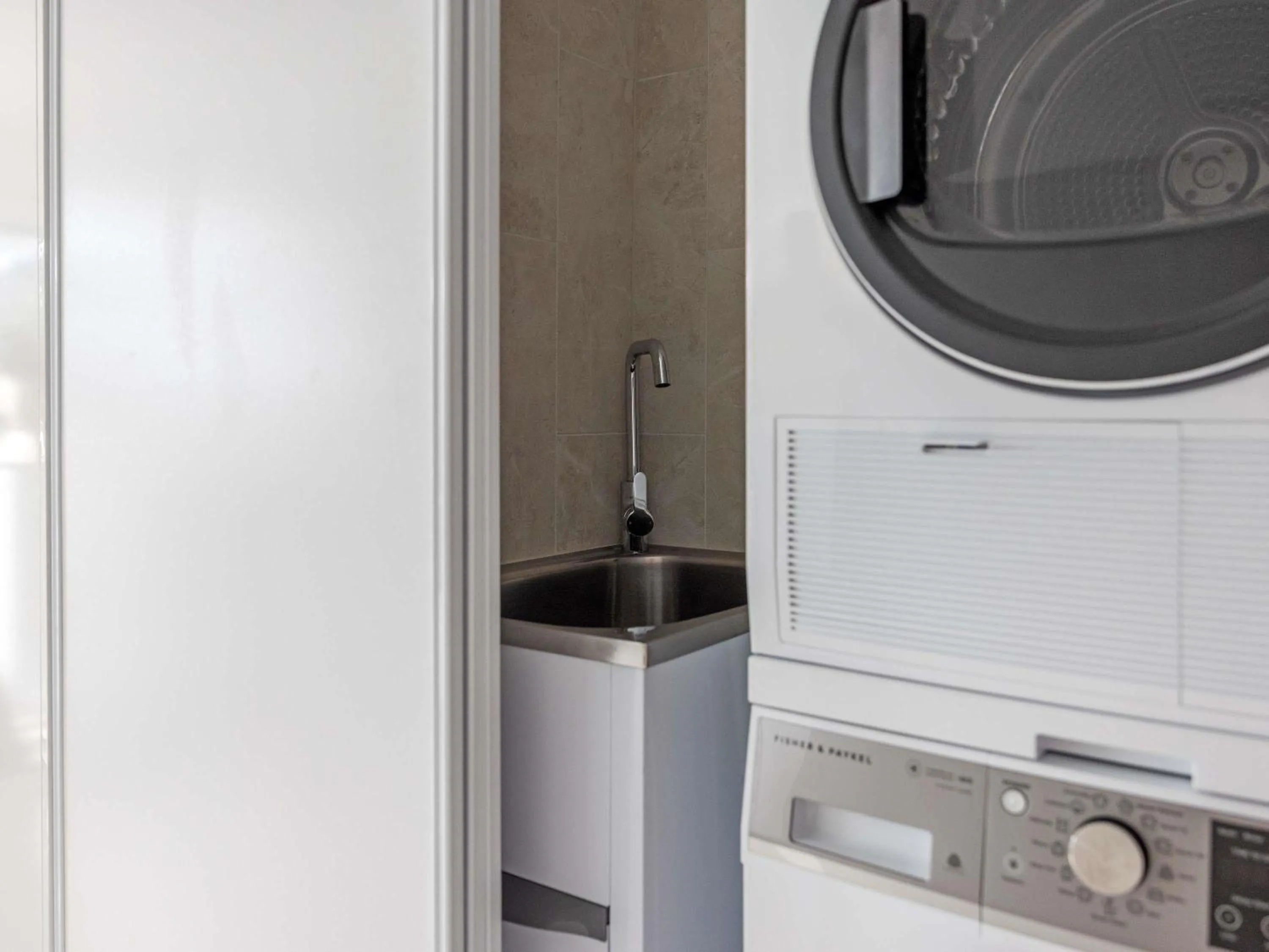 Bedroom in Mantra French Quarter Noosa