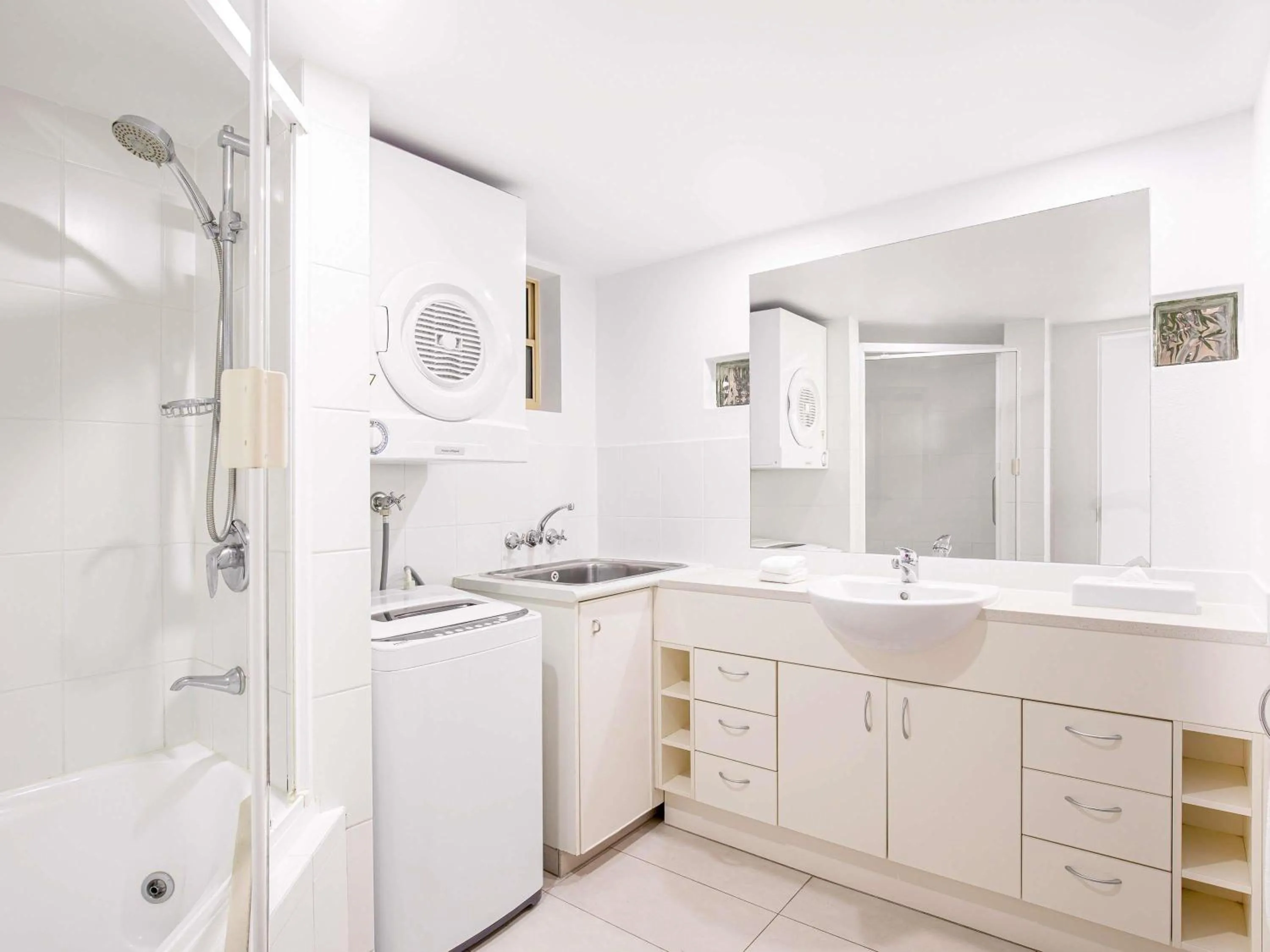 Bedroom in Mantra French Quarter Noosa