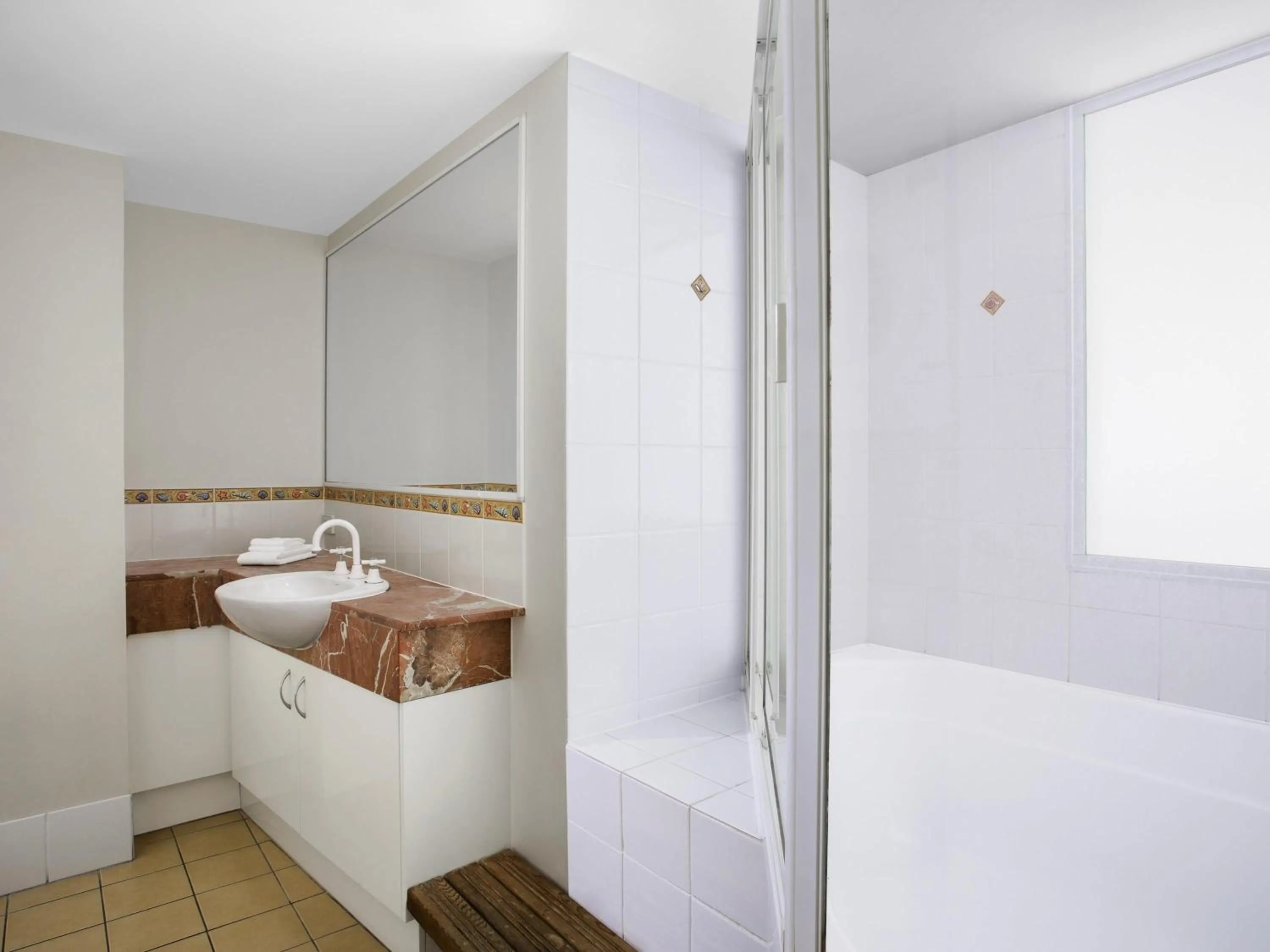 Bedroom in BreakFree Grand Pacific