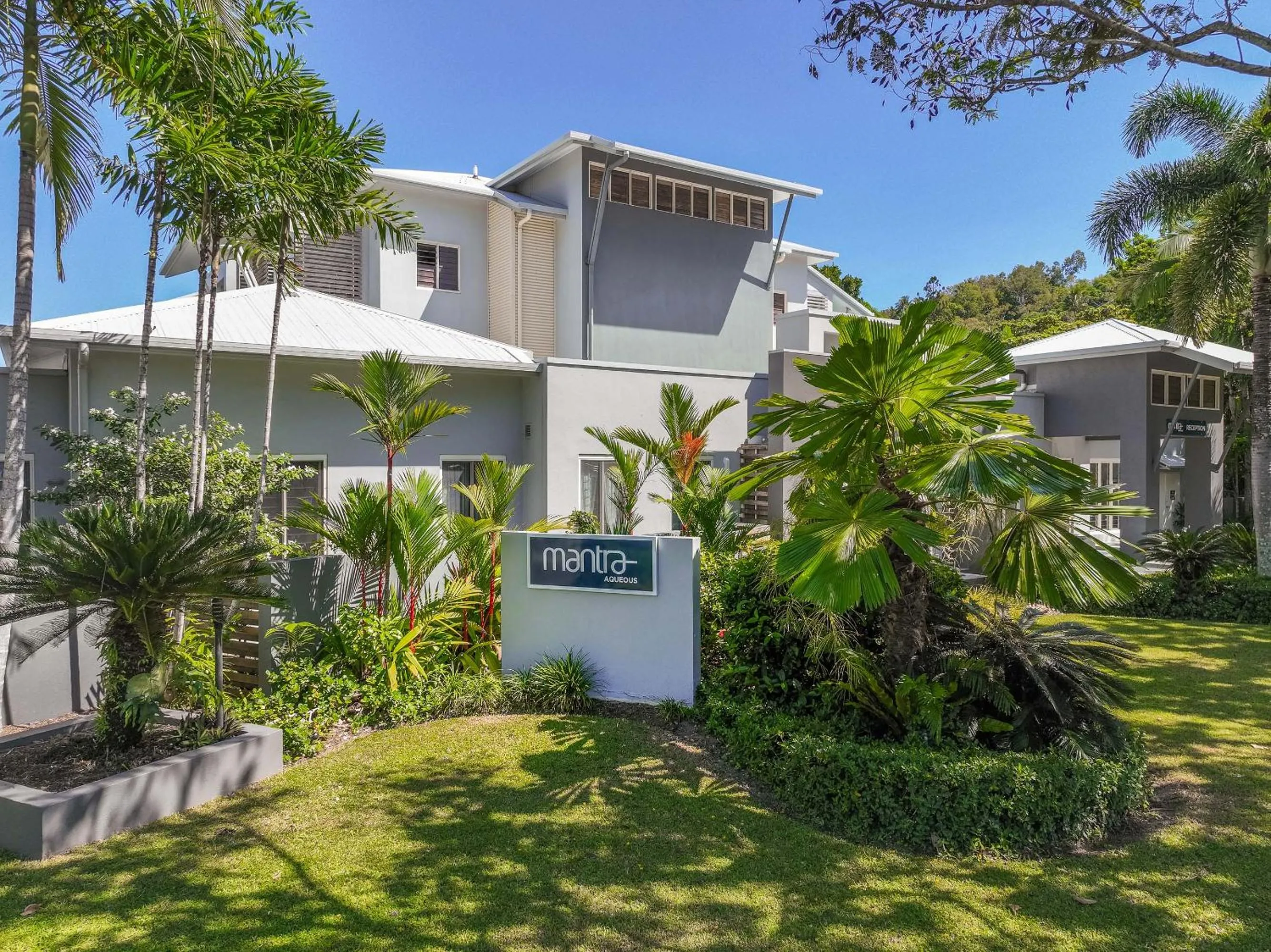 Property building in Mantra Aqueous on Port