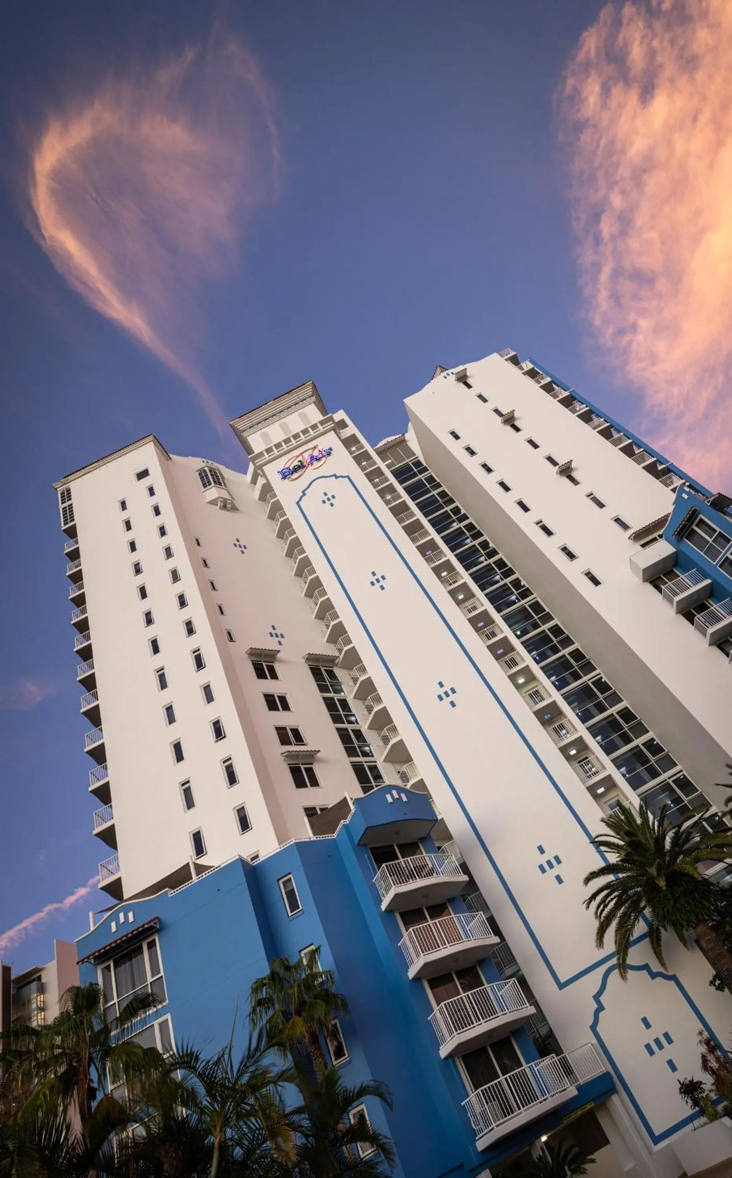 Property building in Bel Air on Broadbeach - Official