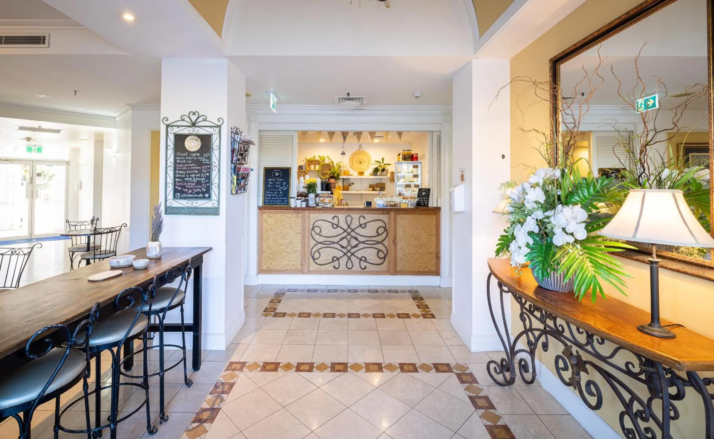 Restaurant/places to eat in Bel Air on Broadbeach - Official