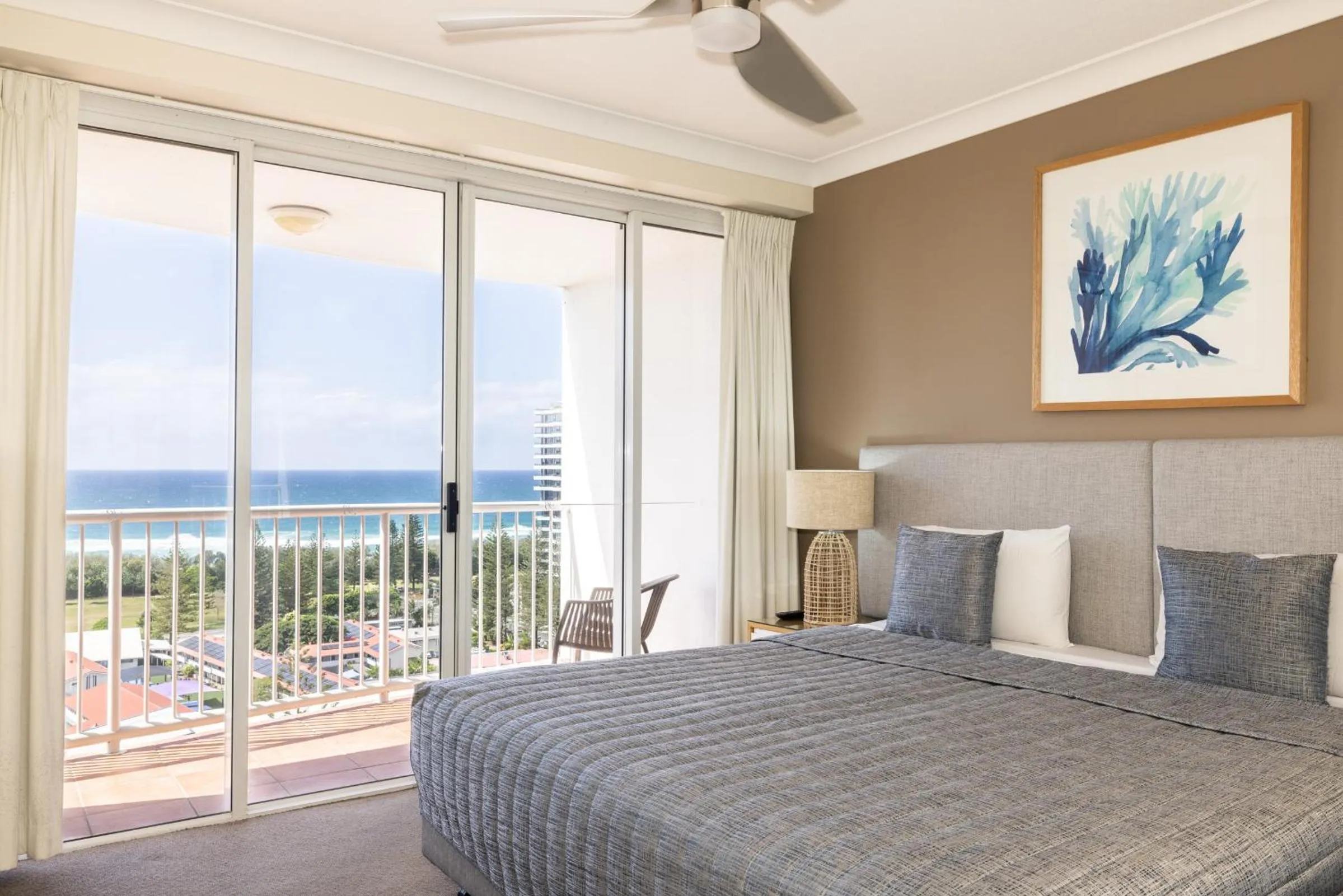 Bedroom, Bed in Bel Air on Broadbeach - Official