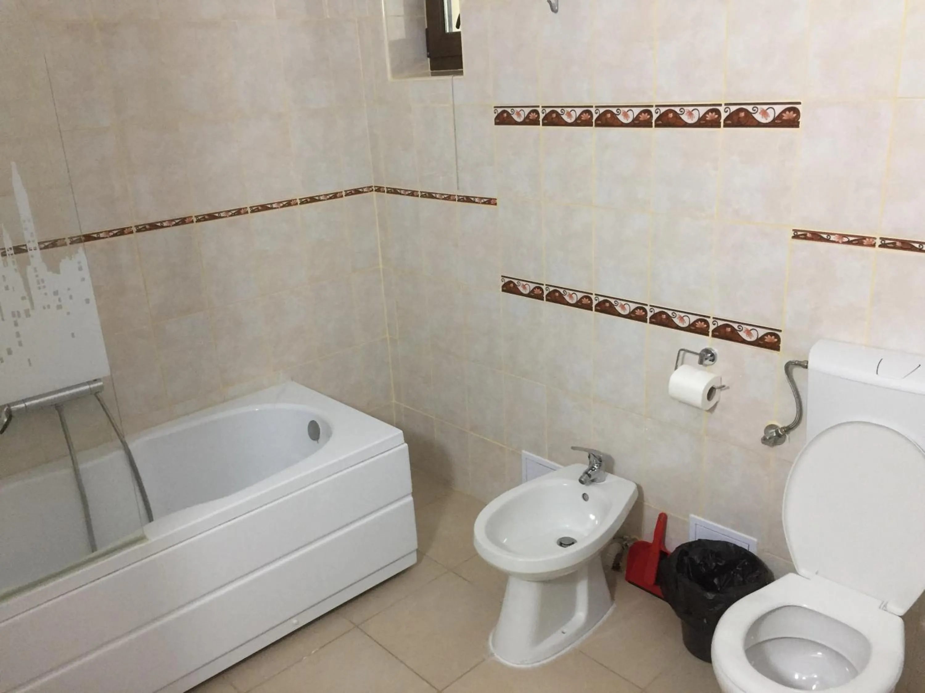 Photo of the whole room in Paradox Oituz