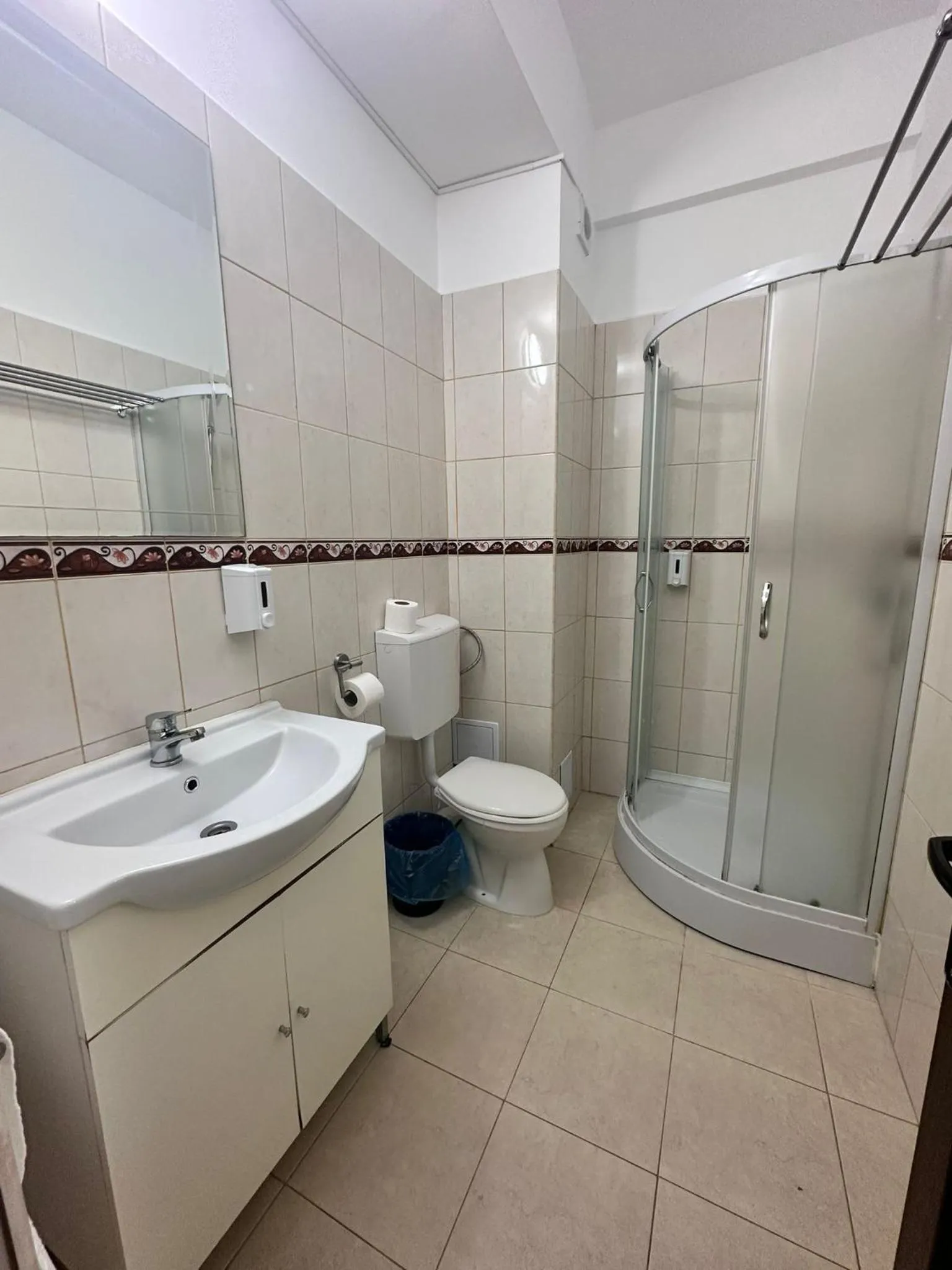 Bathroom in Paradox Oituz