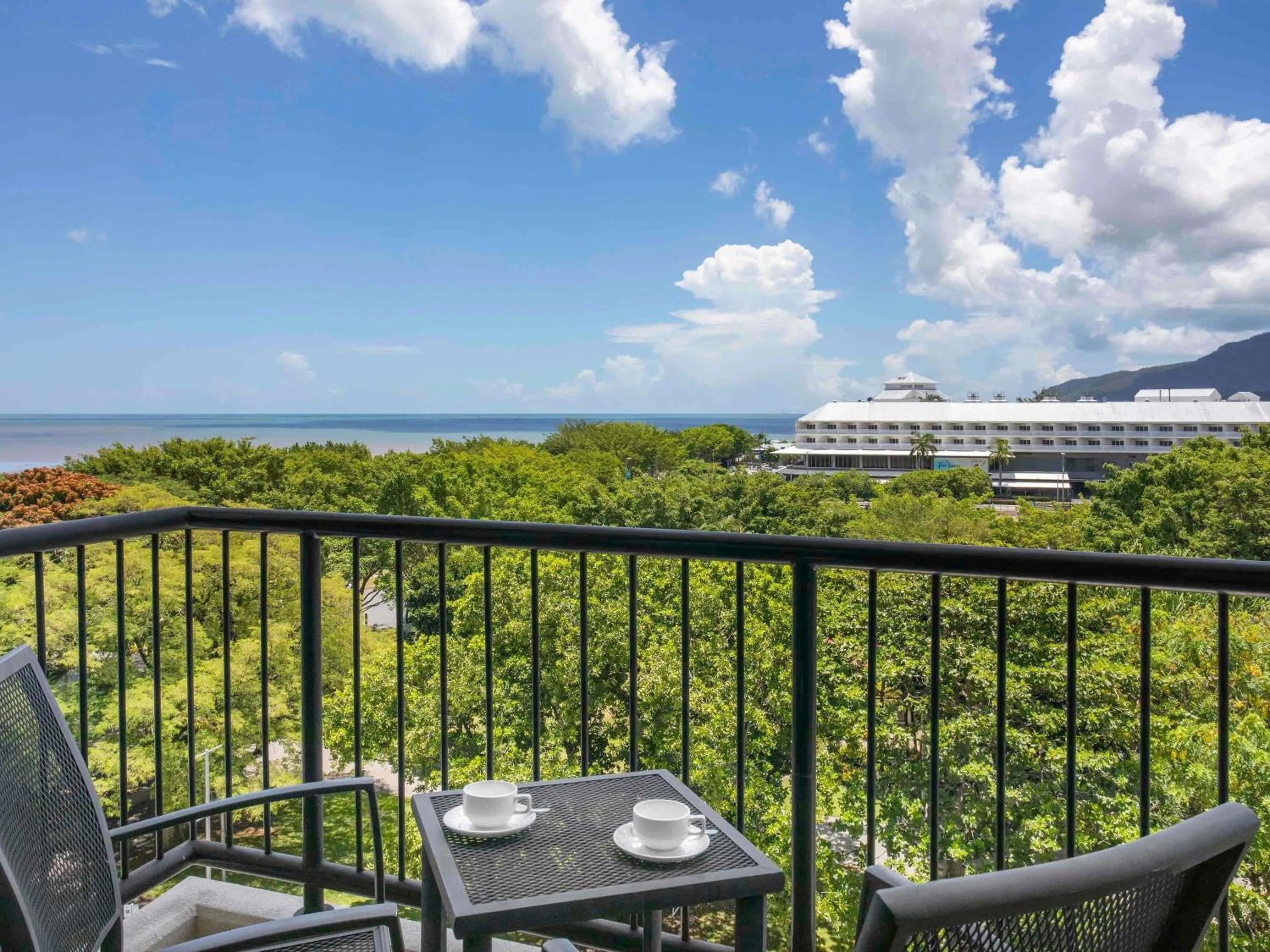 Property building in Mantra Esplanade