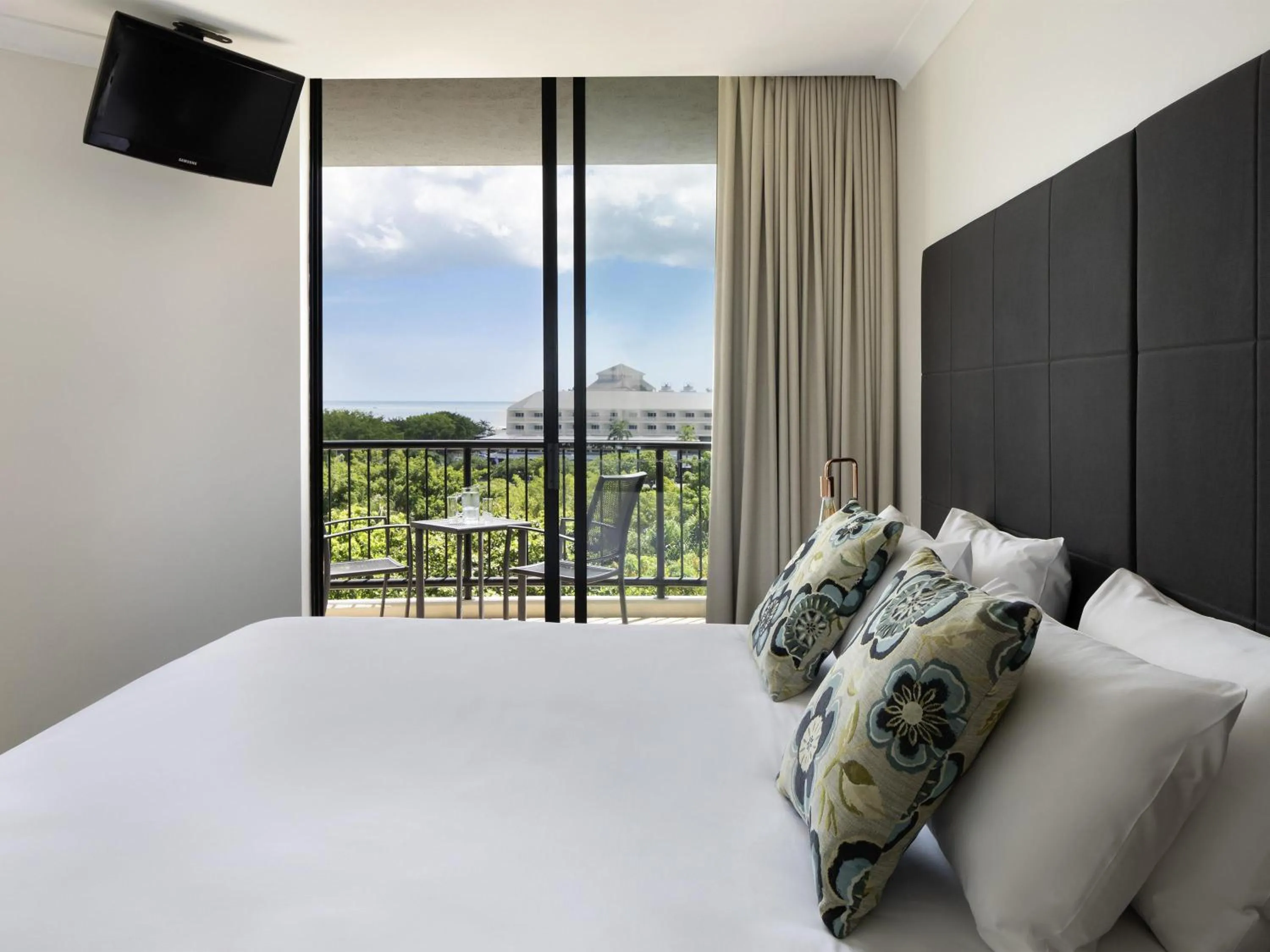 Bedroom, Bed in Mantra Esplanade