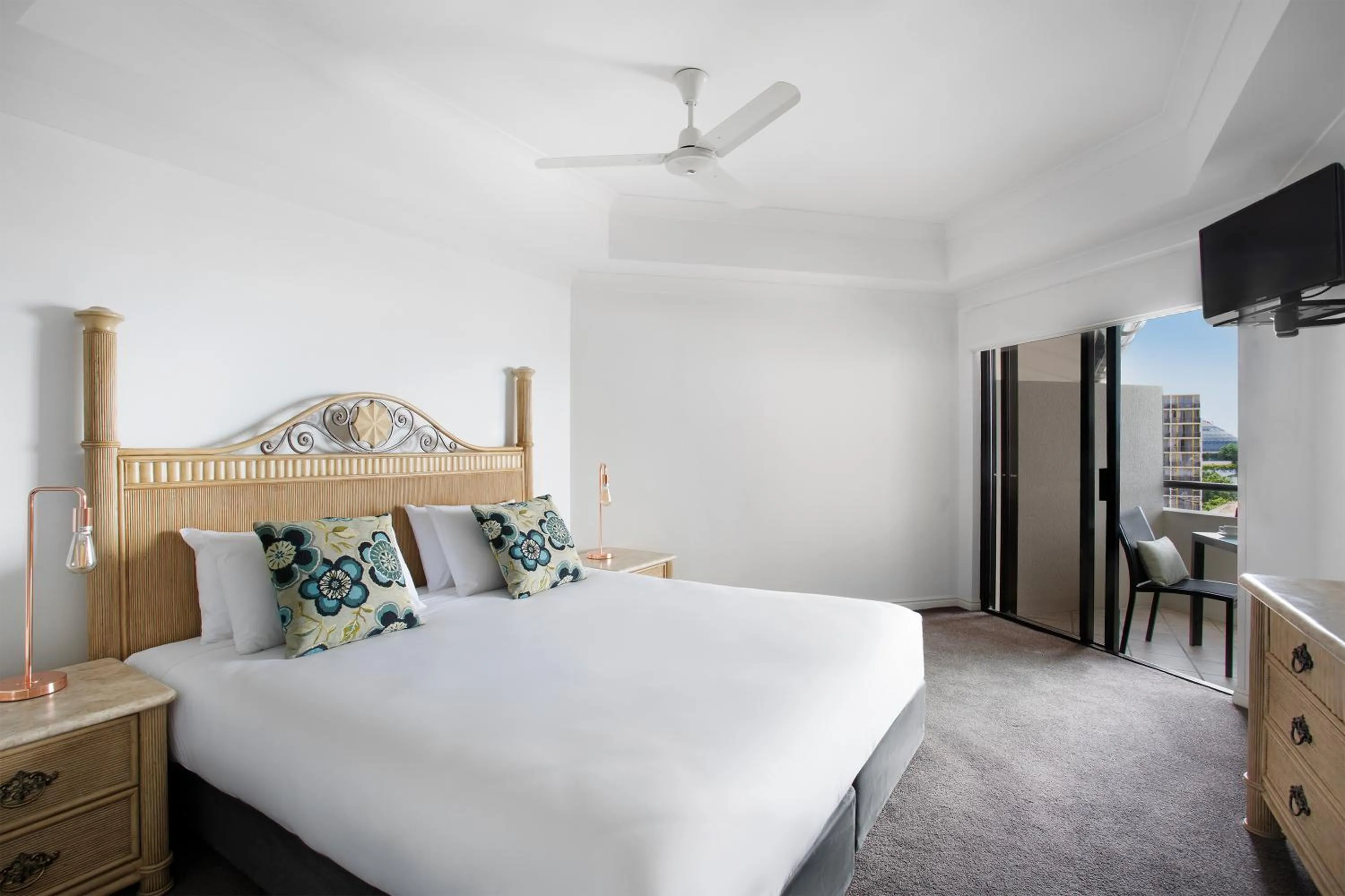 Bedroom, Bed in Mantra Esplanade